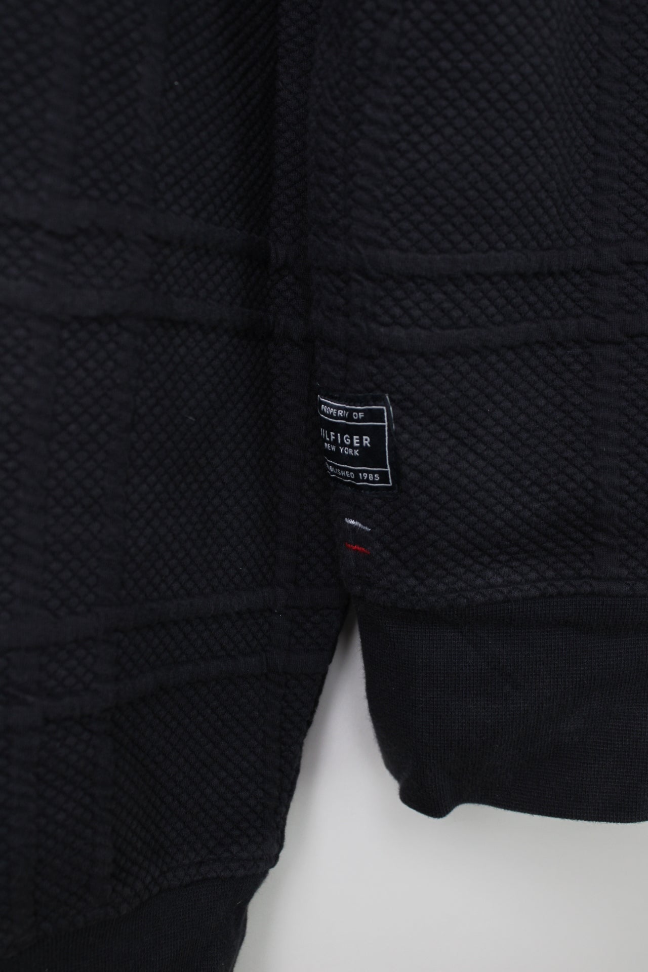 TOMMY HILFIGER SWEATER STRUCTURED PATTERN NAVY BLUE - L/XL