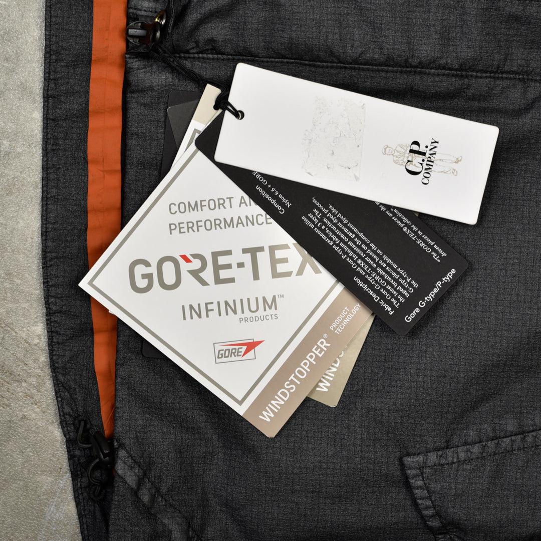 GORE-TEX G-TYPE JACKET BLACK - 48