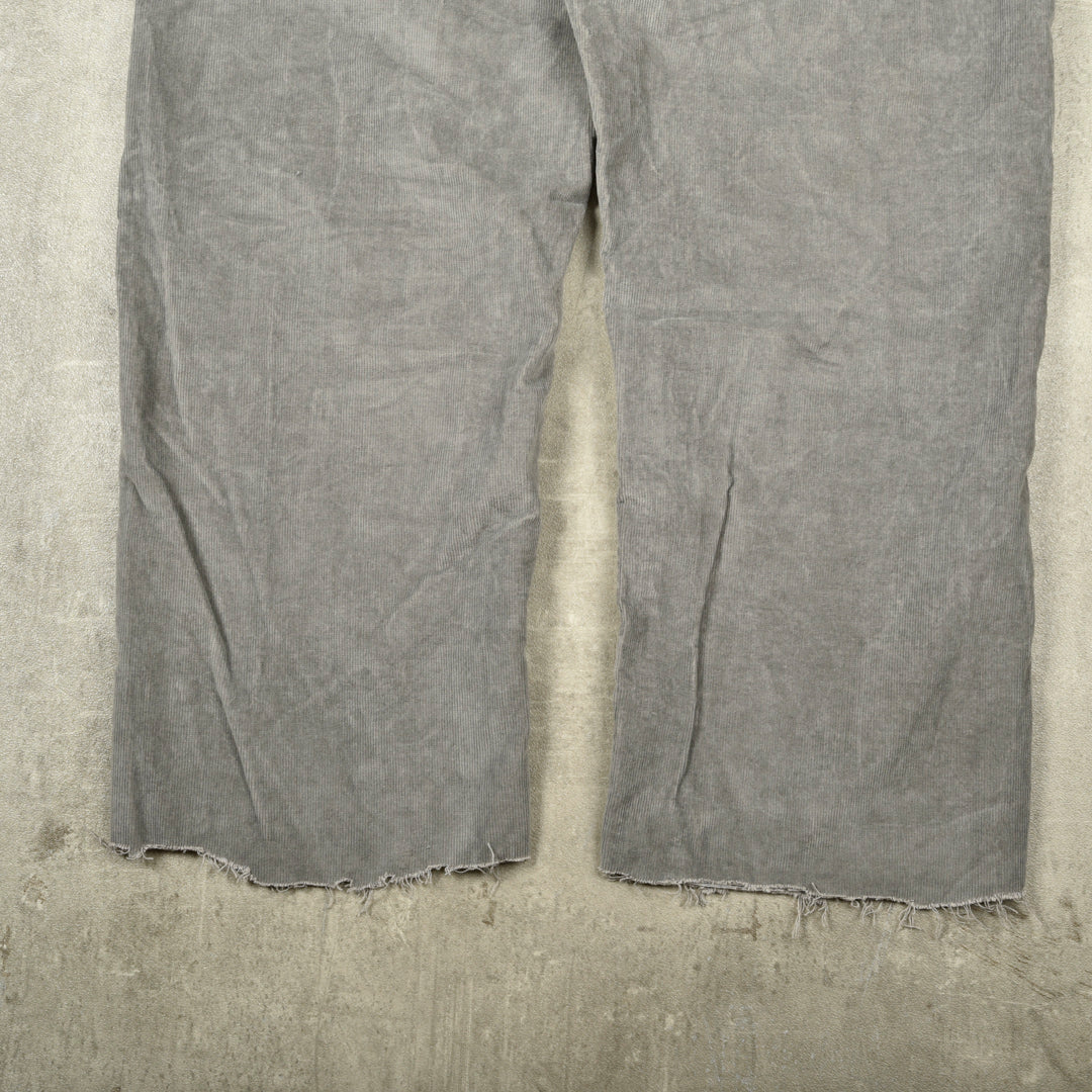 LEVIS 751 VELVET CORDUROY TROUSERS GREY - 36