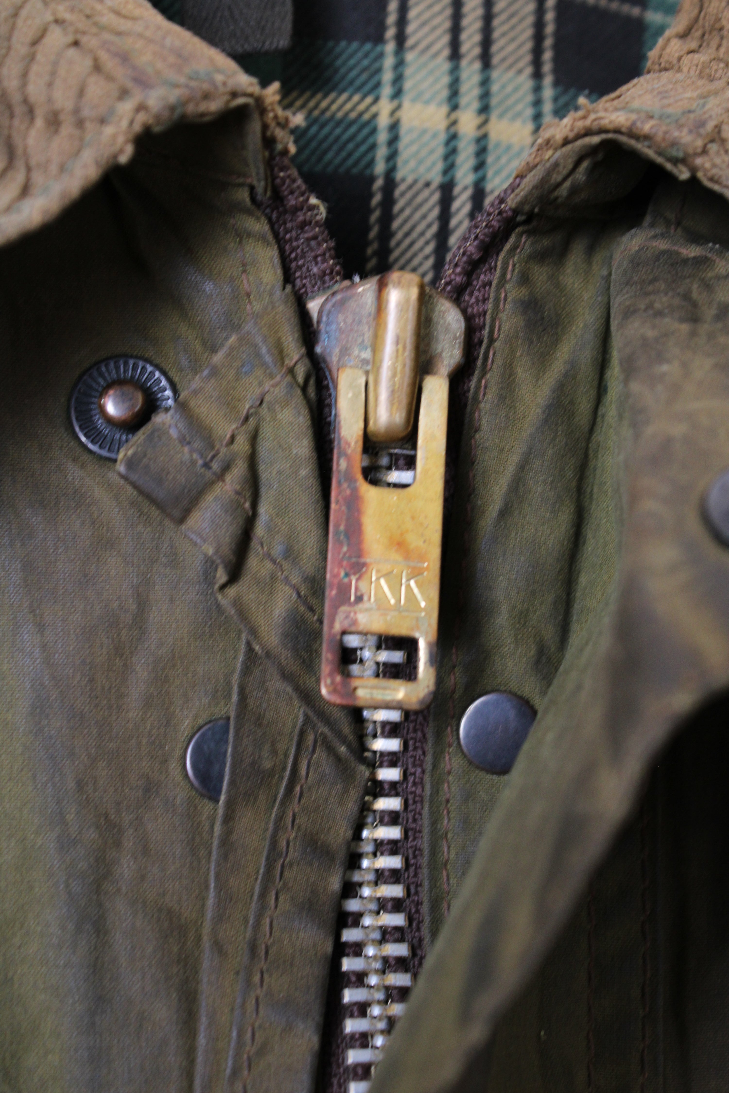 BARBOUR GAMEFAIR 2 CREST VINTAGE 1970S WAXED JACKET GREEN - M/L