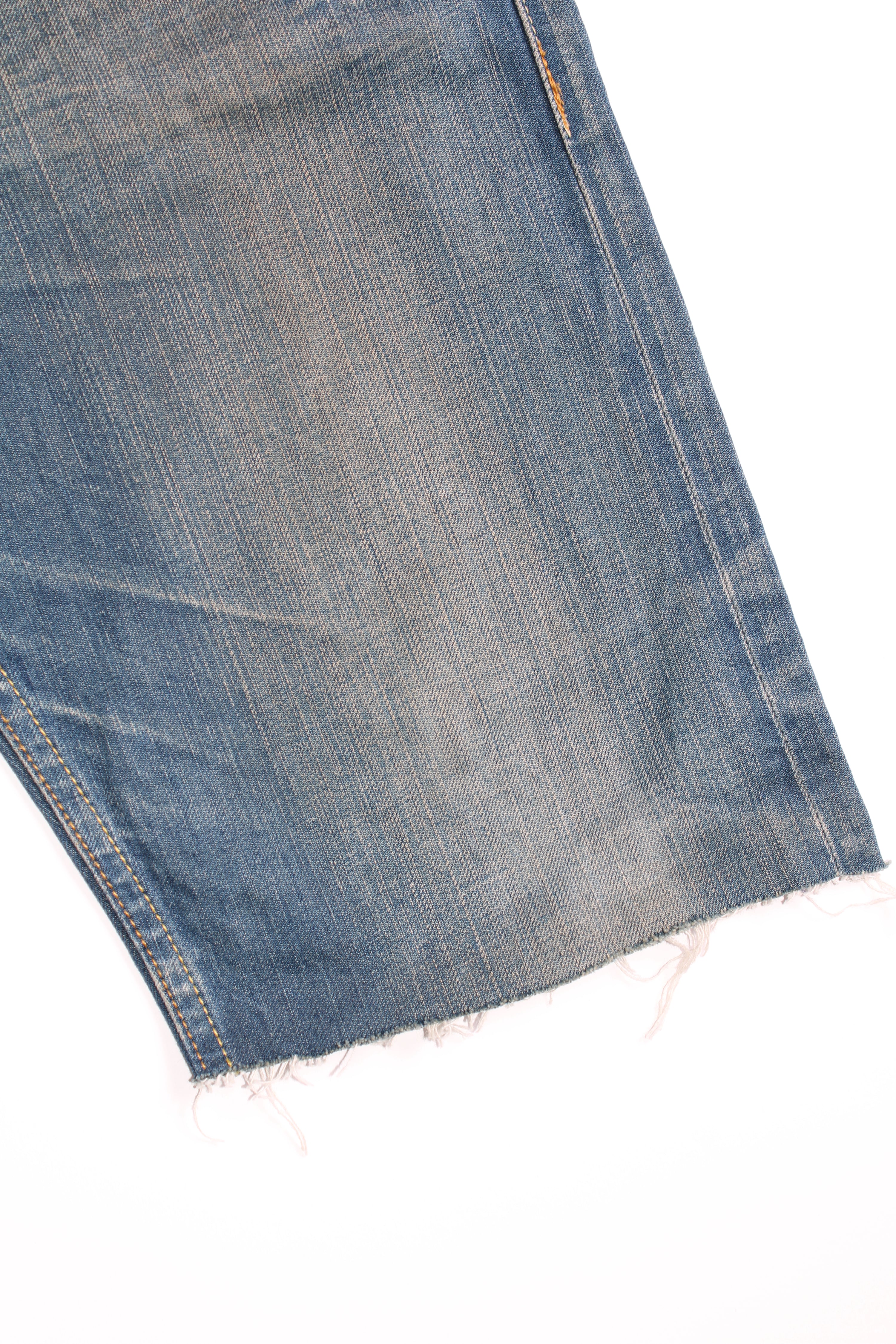 LEVIS 504 JEANS SHORTS LIGHT BLUE WASH - W33