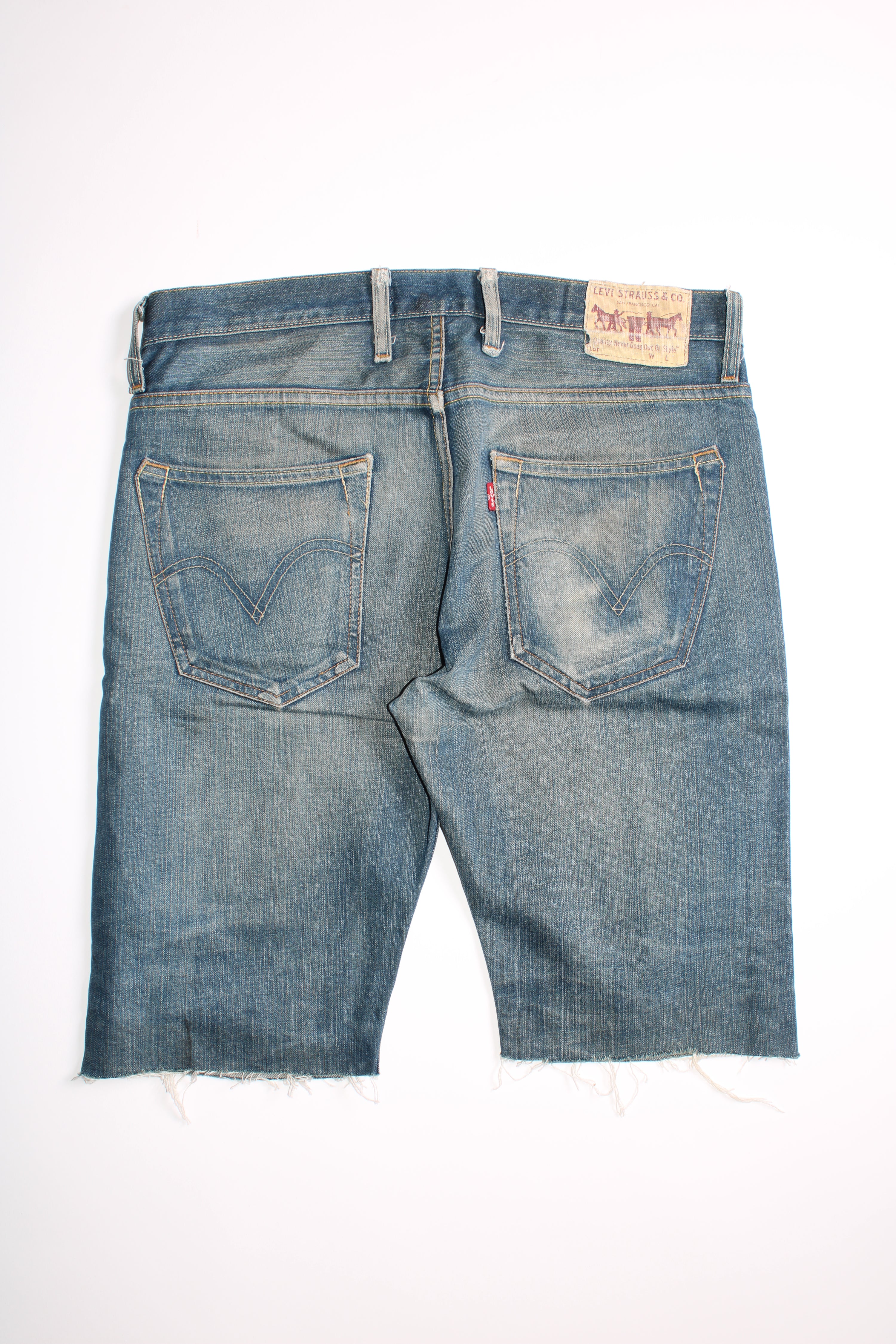 LEVIS 504 JEANS SHORTS LIGHT BLUE WASH - W33