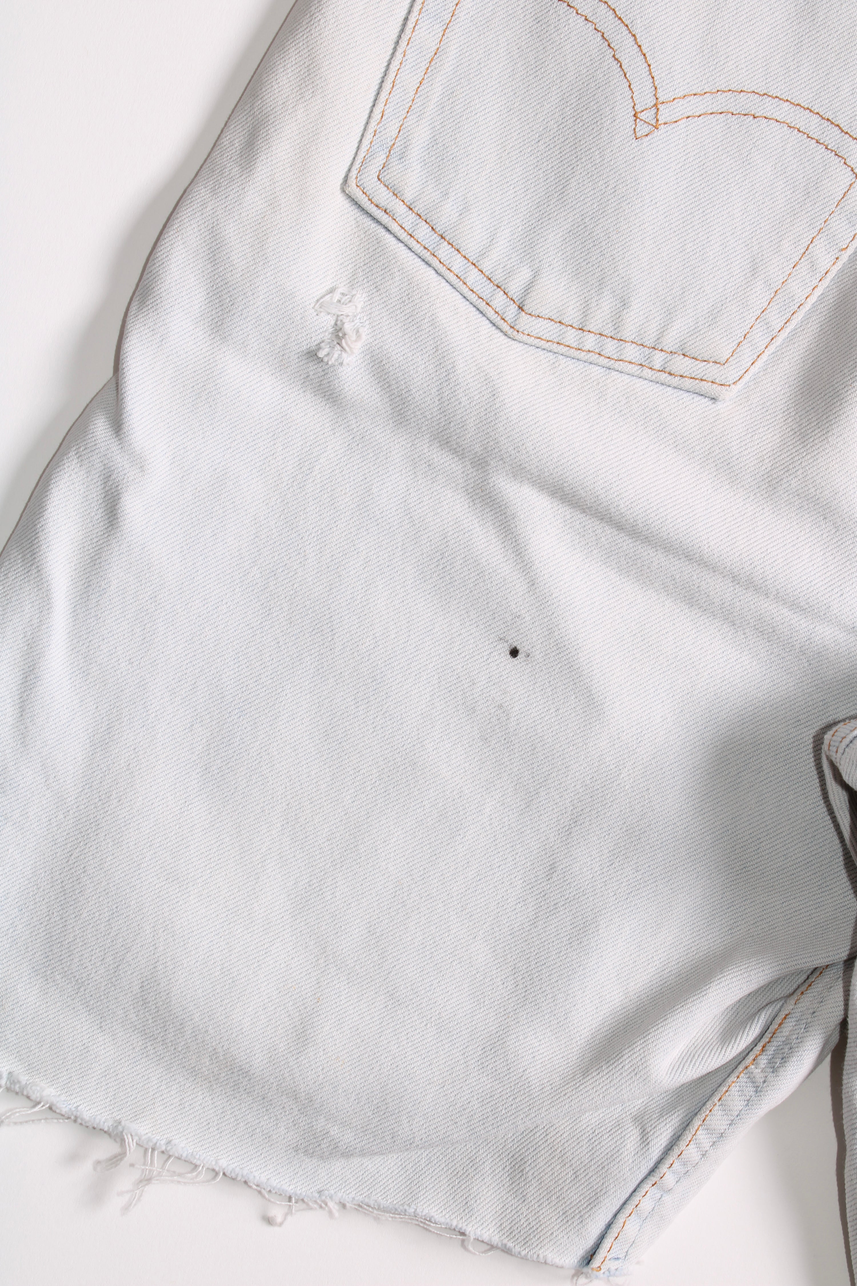 LEVIS 501 JEANS SHORTS WHITE WASH - W36