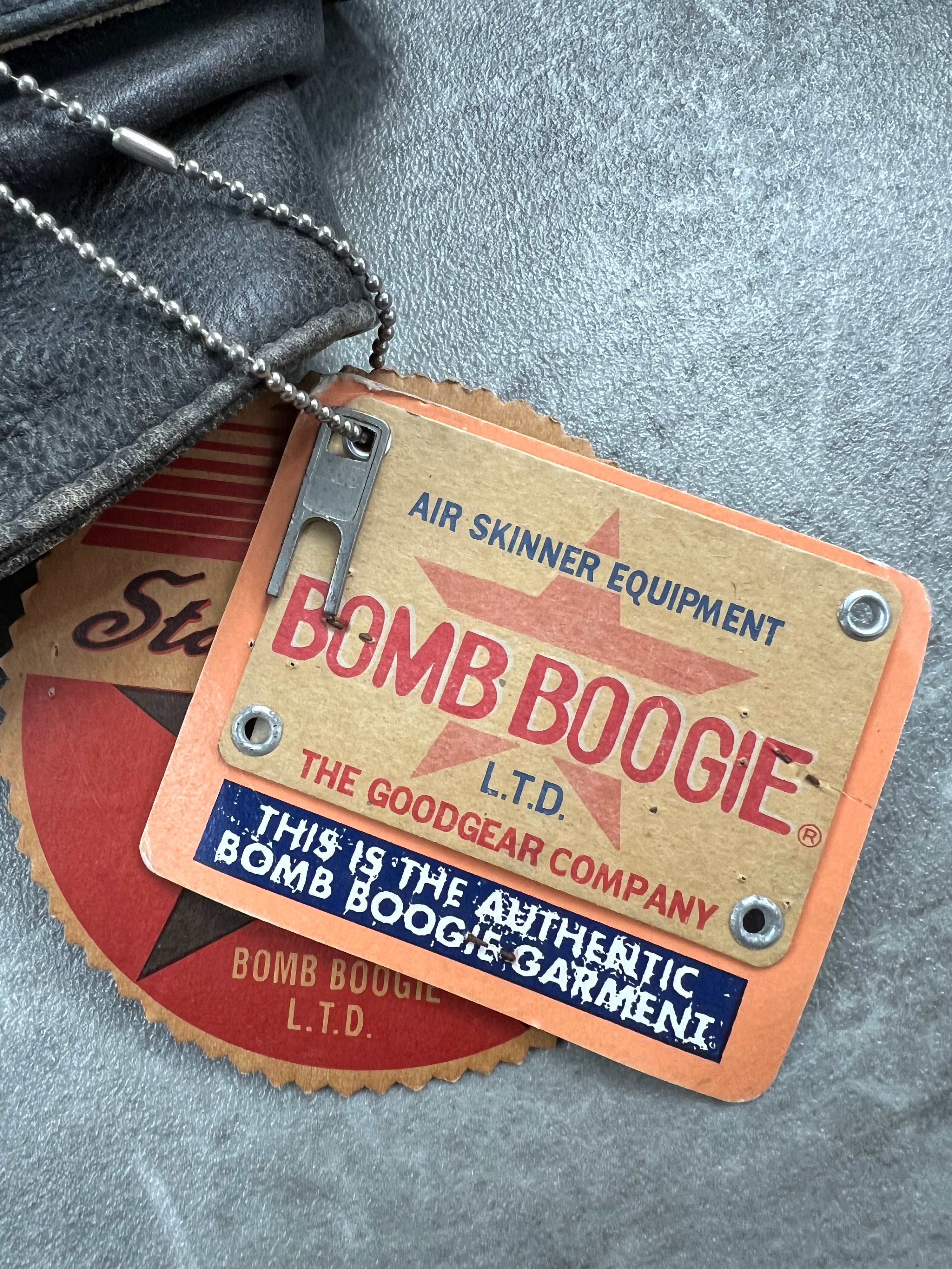 BOMB BOOGIE LEATHER NAIL JACKET FADED BROWN - L