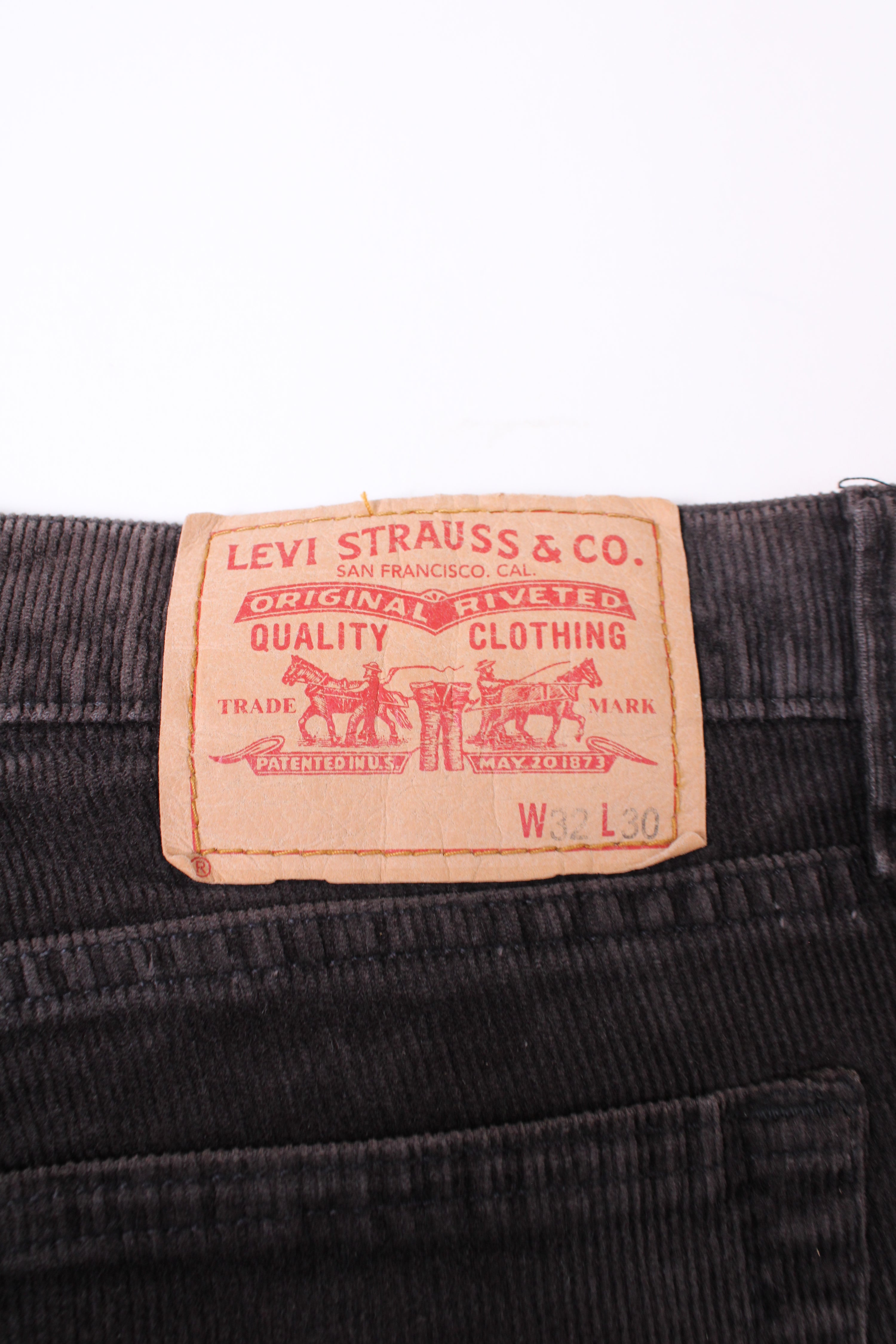 LEVIS CORDUROY PANTS BLACK - W32 WOMAN