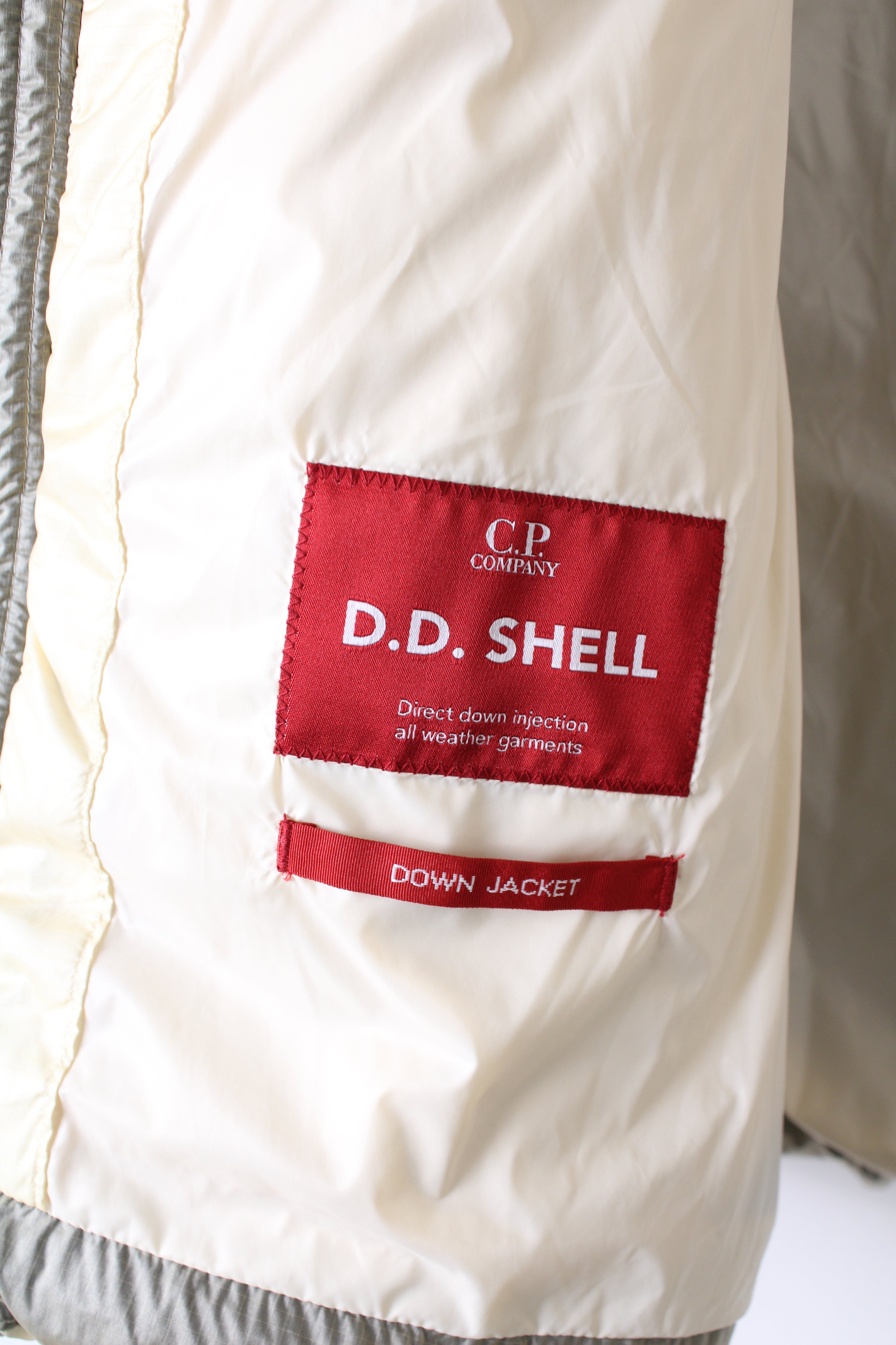 CP COMPANY DD SHELL HOODED DOWN PUFFER JACKET GAUZE WHITE - SMALL