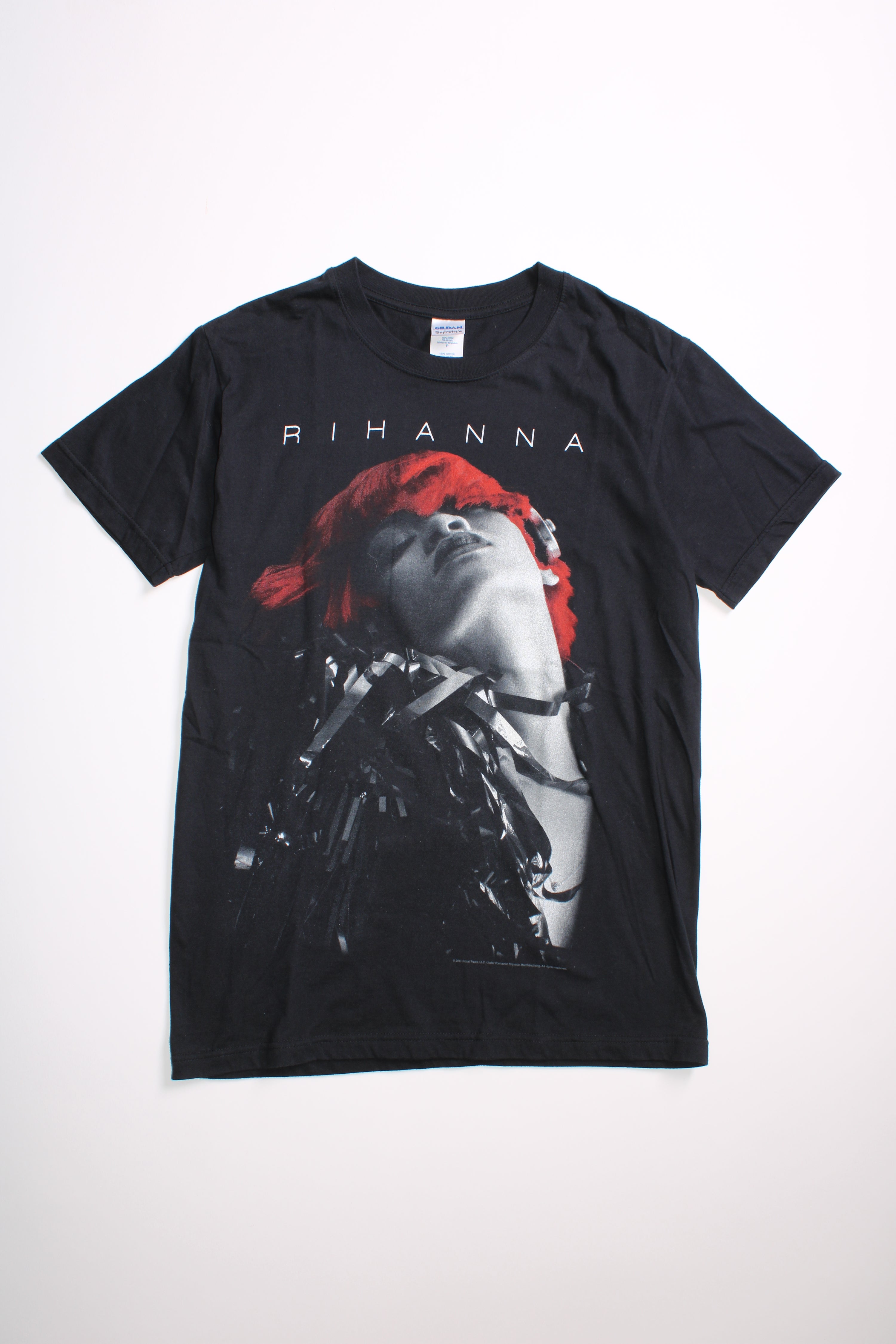 RIHANNA LOUD TOUR VINTAGE T-SHIRT - S