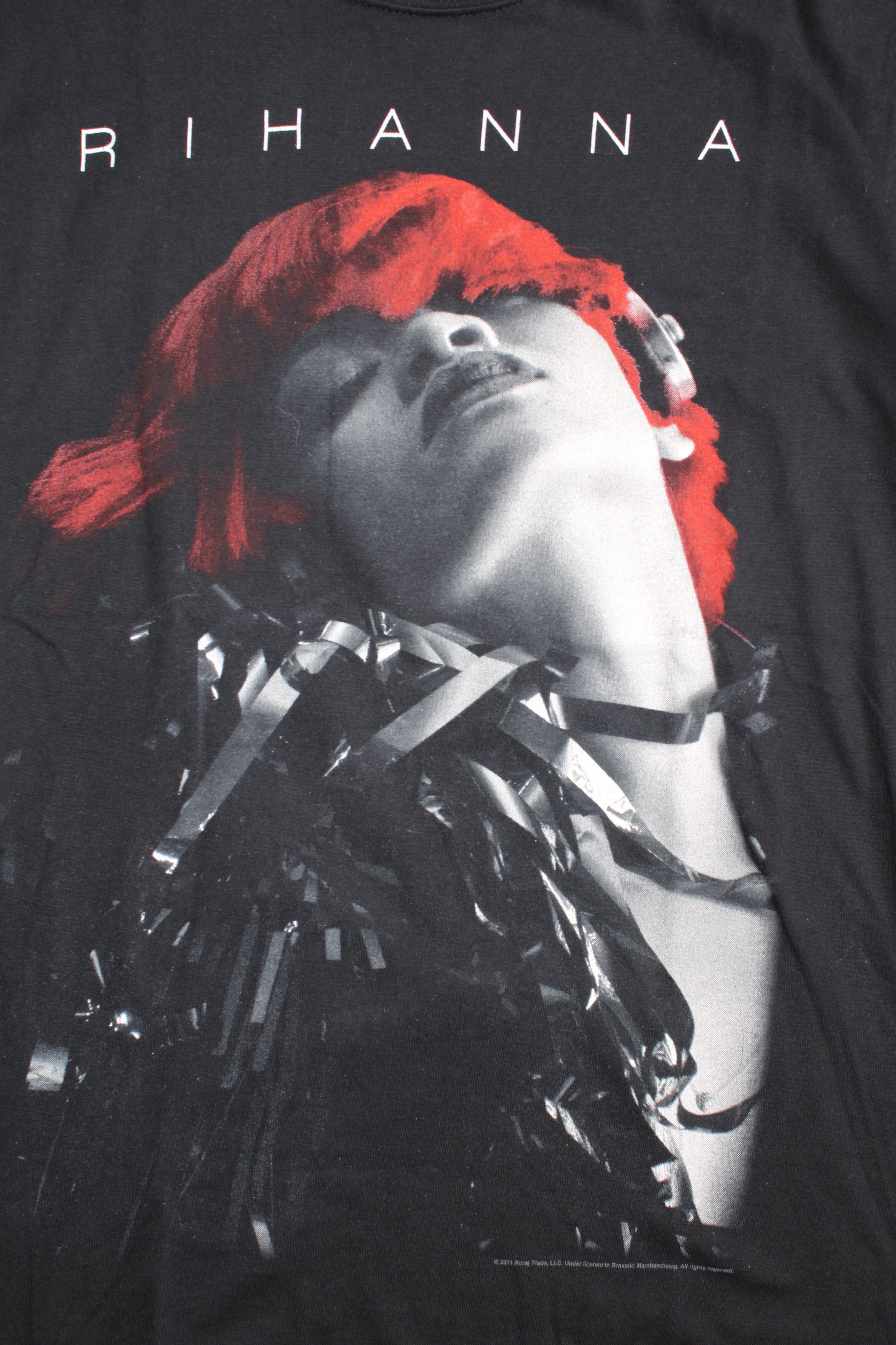 RIHANNA LOUD TOUR VINTAGE T-SHIRT - S