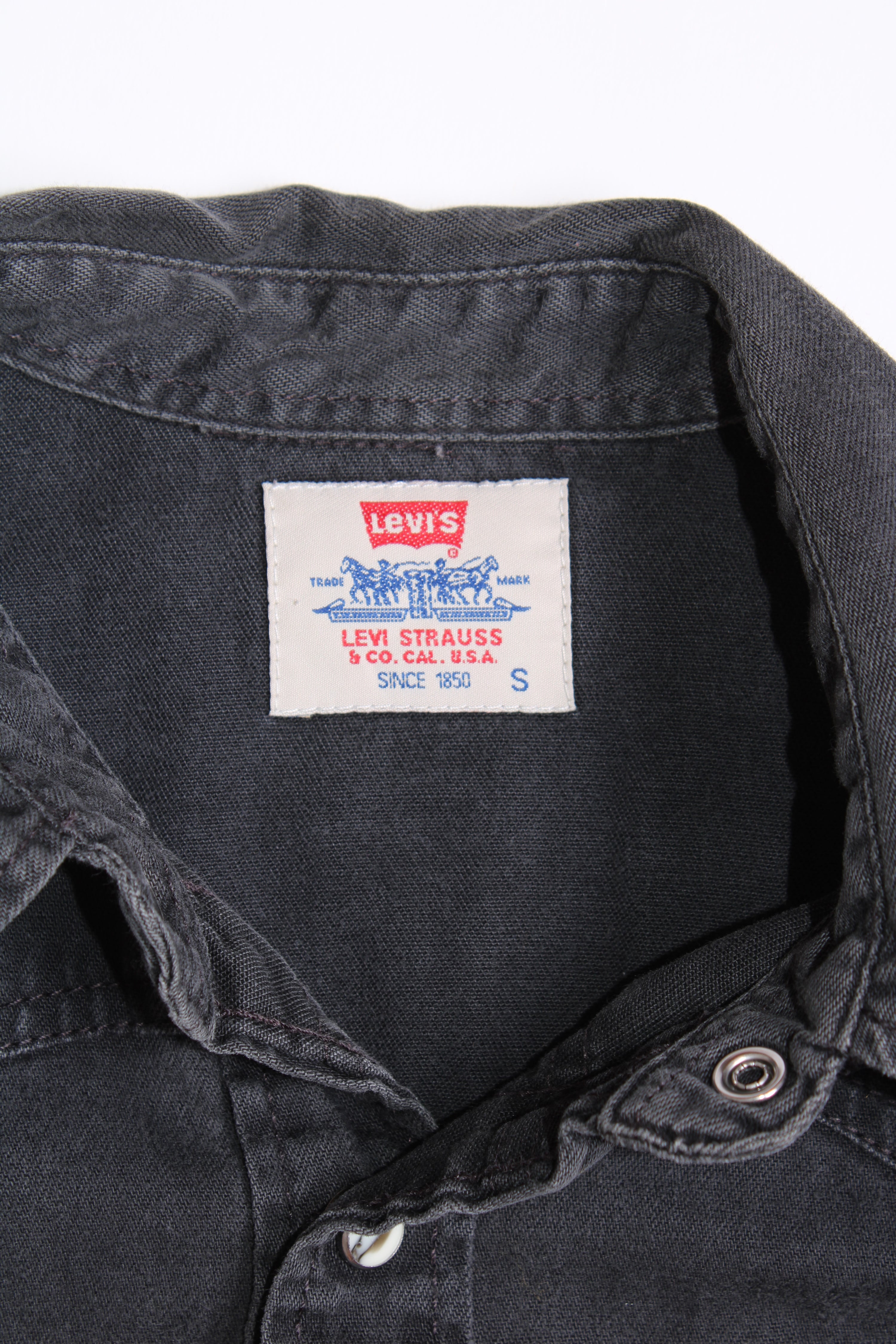LEVIS VINTAGE WESTERN DENIM SHIRT BLACK  1990S VTG - S