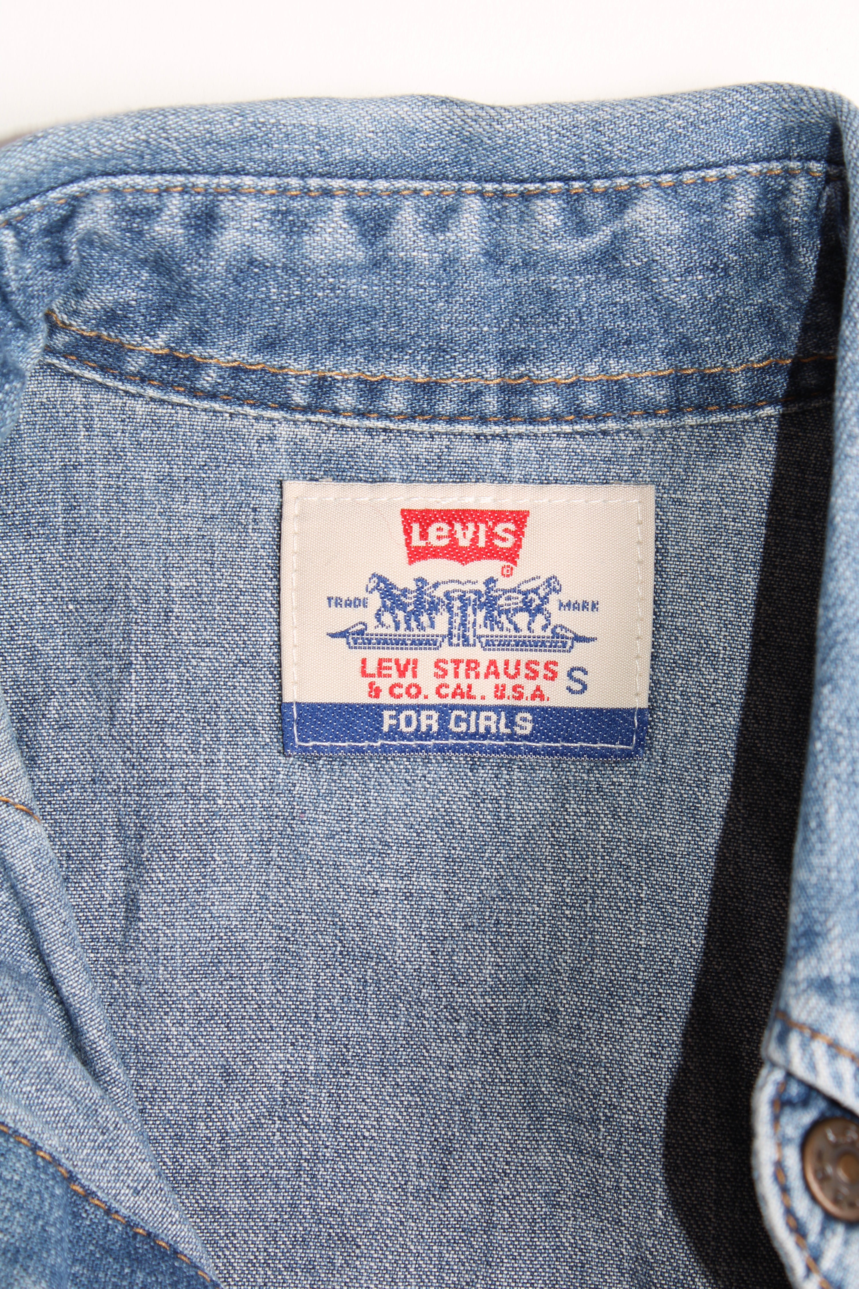 LEVIS VINTAGE WESTERN DENIM SHIRT BLUE WASH 1990S VTG - XS