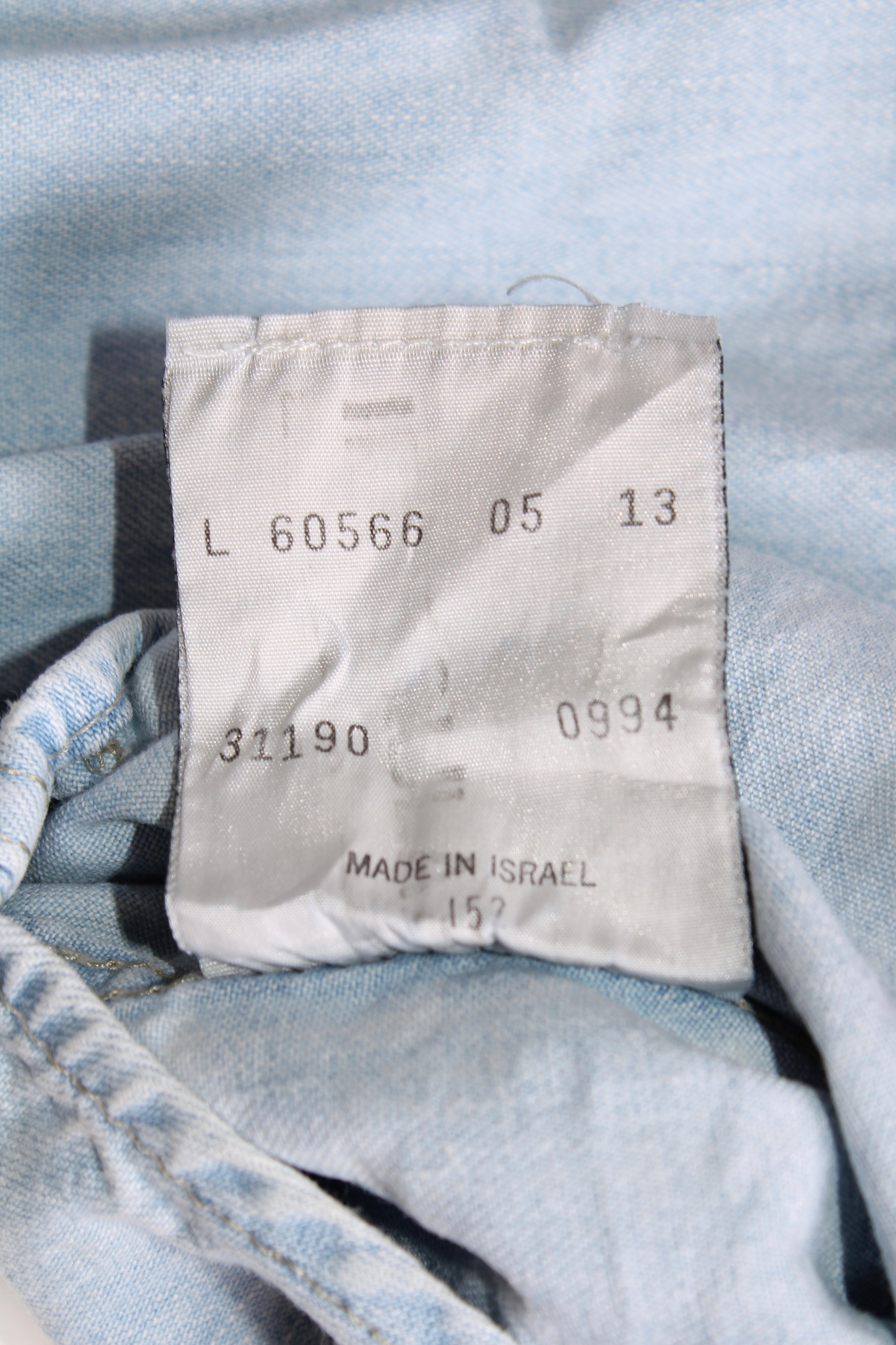 LEVIS VINTAGE WESTERN DENIM SHIRT LIGHT BLUE WASH 1990S VTG - L