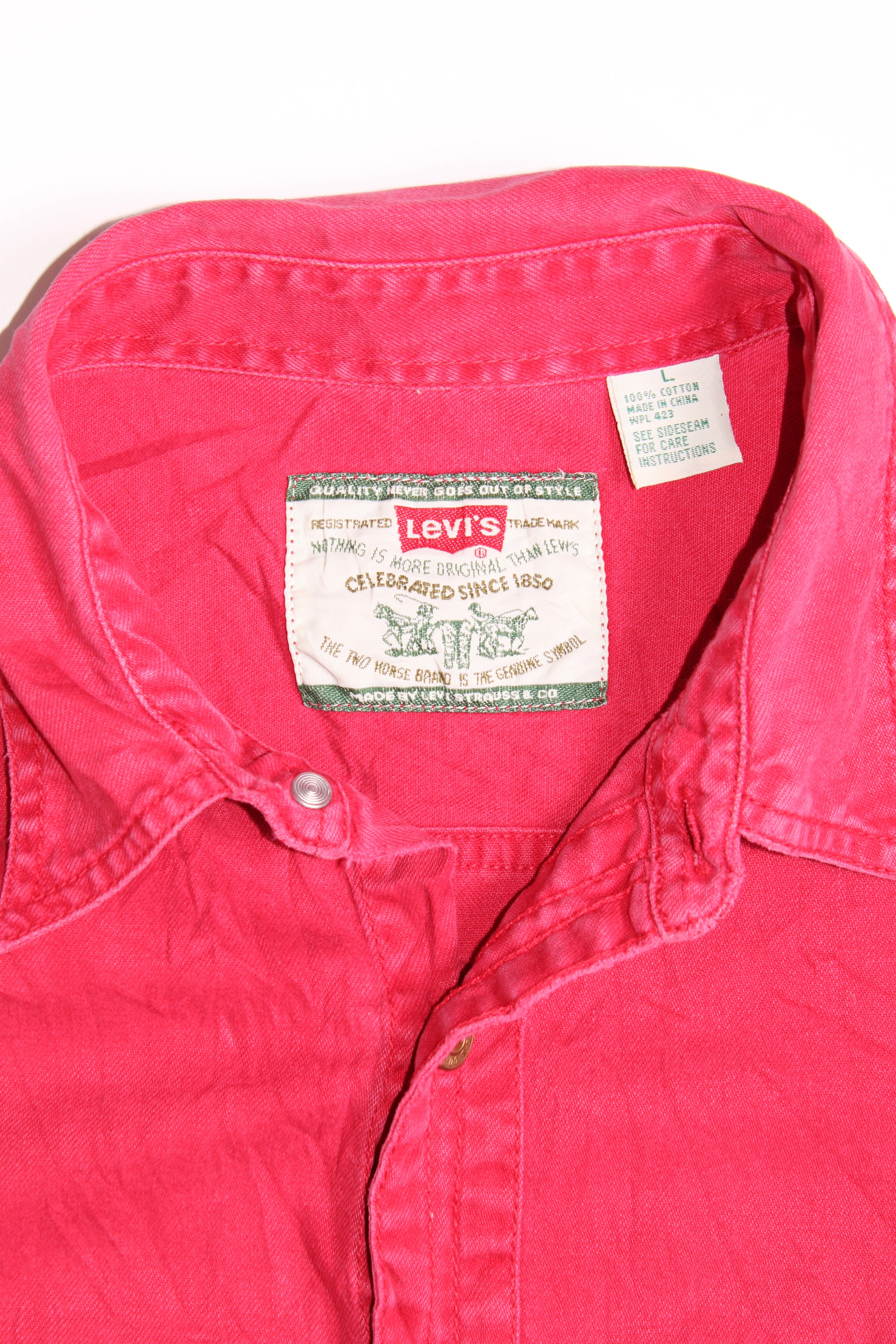 LEVIS VINTAGE WESTERN DENIM SHIRT RED 1990S VTG - L