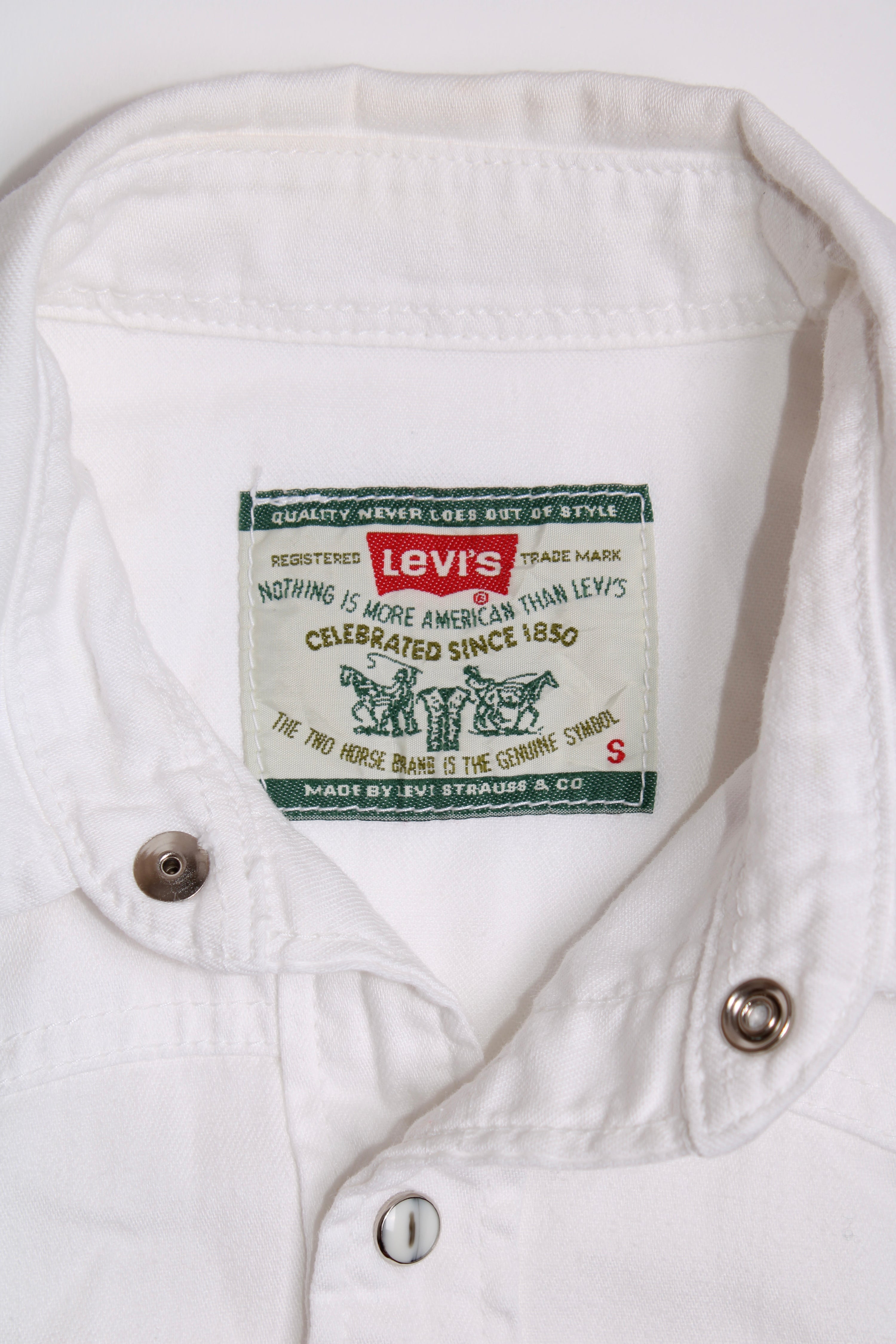 LEVIS VINTAGE WESTERN DENIM SHIRT WHITE 1990S VTG - S
