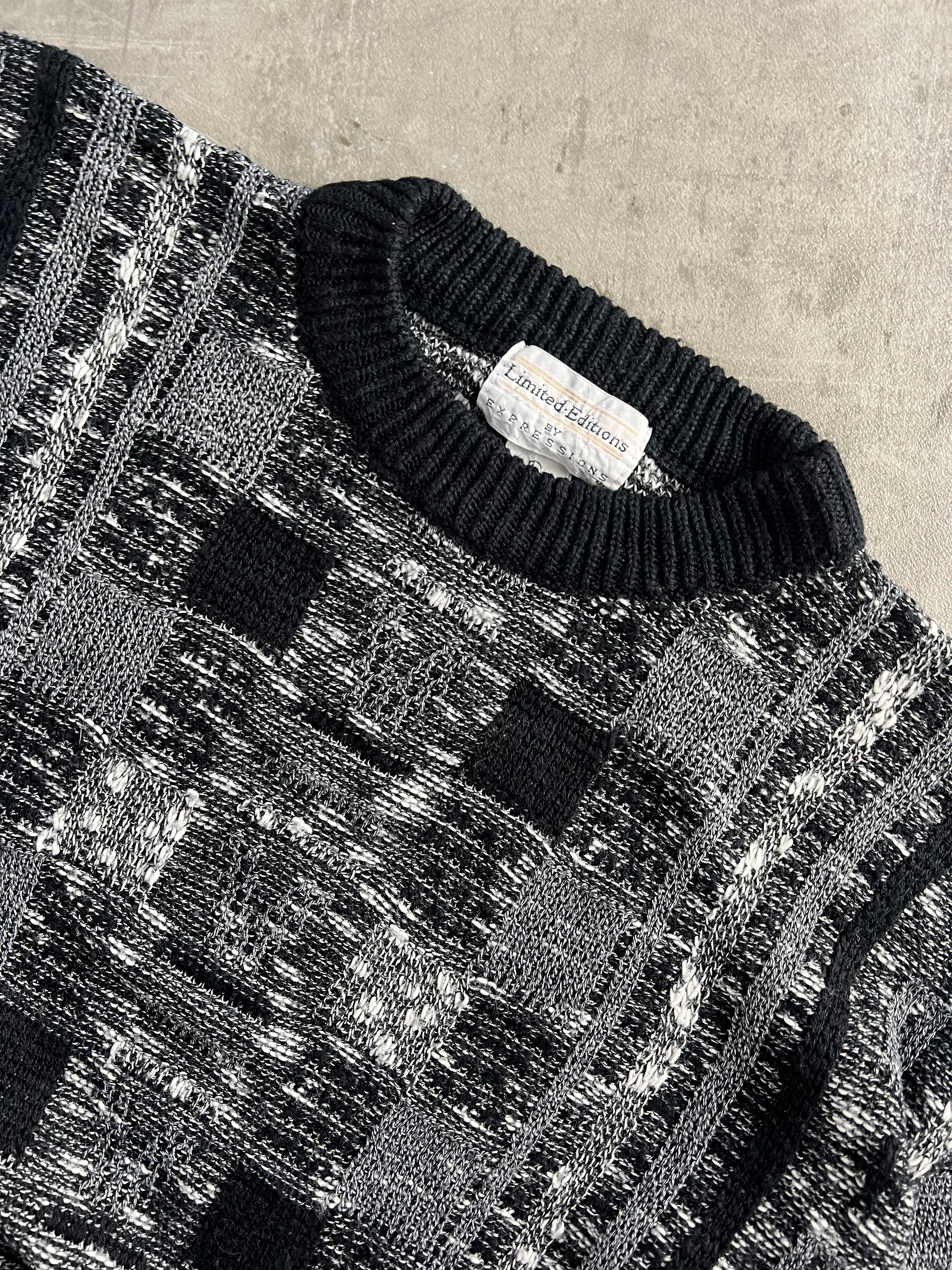 VINTAGE COSBY PATTERN STRUCTURED KNIT BLACK - L