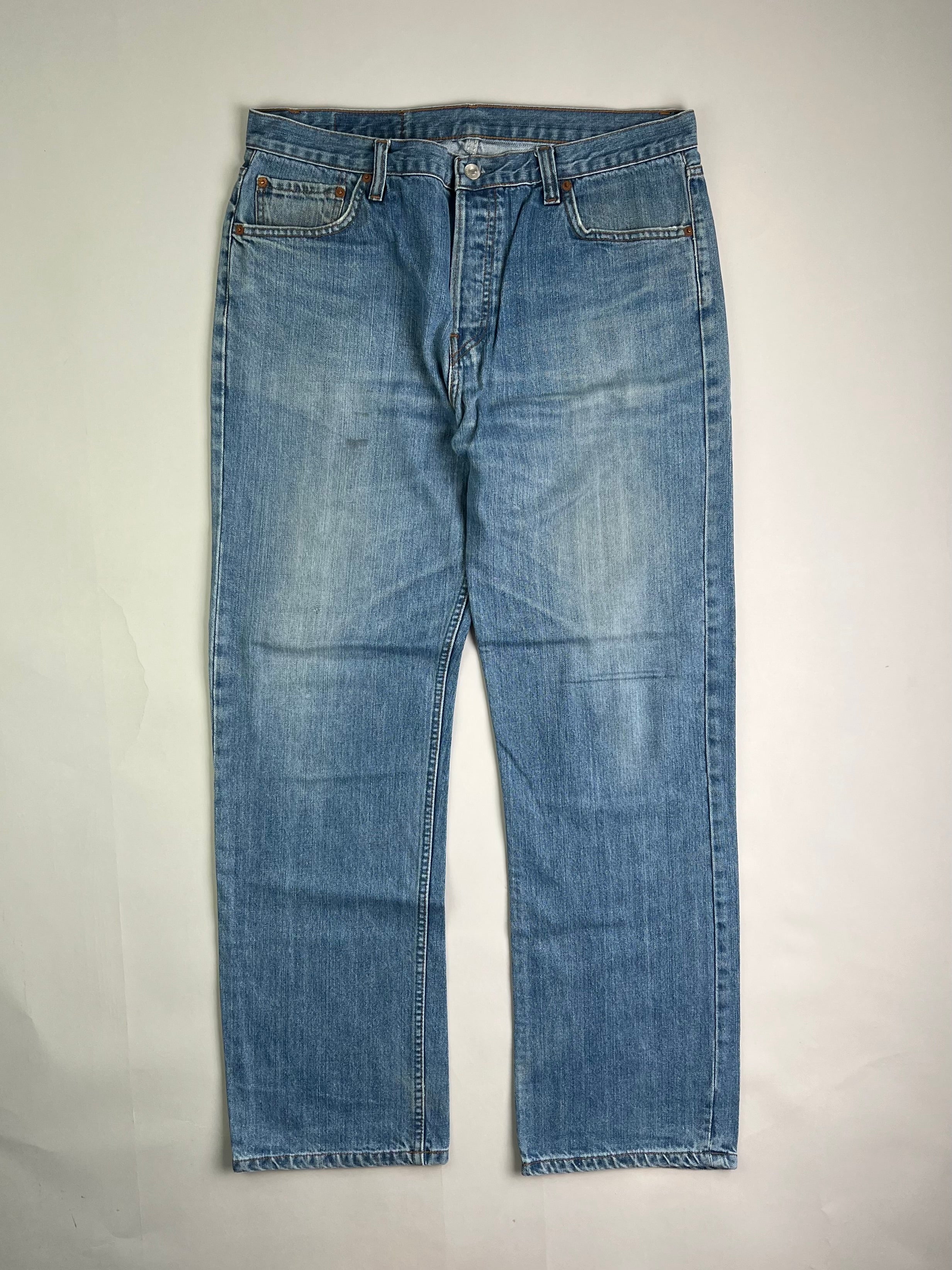 LEVIS 501 VINTAGE MEDIUM WASH JEANS - W36