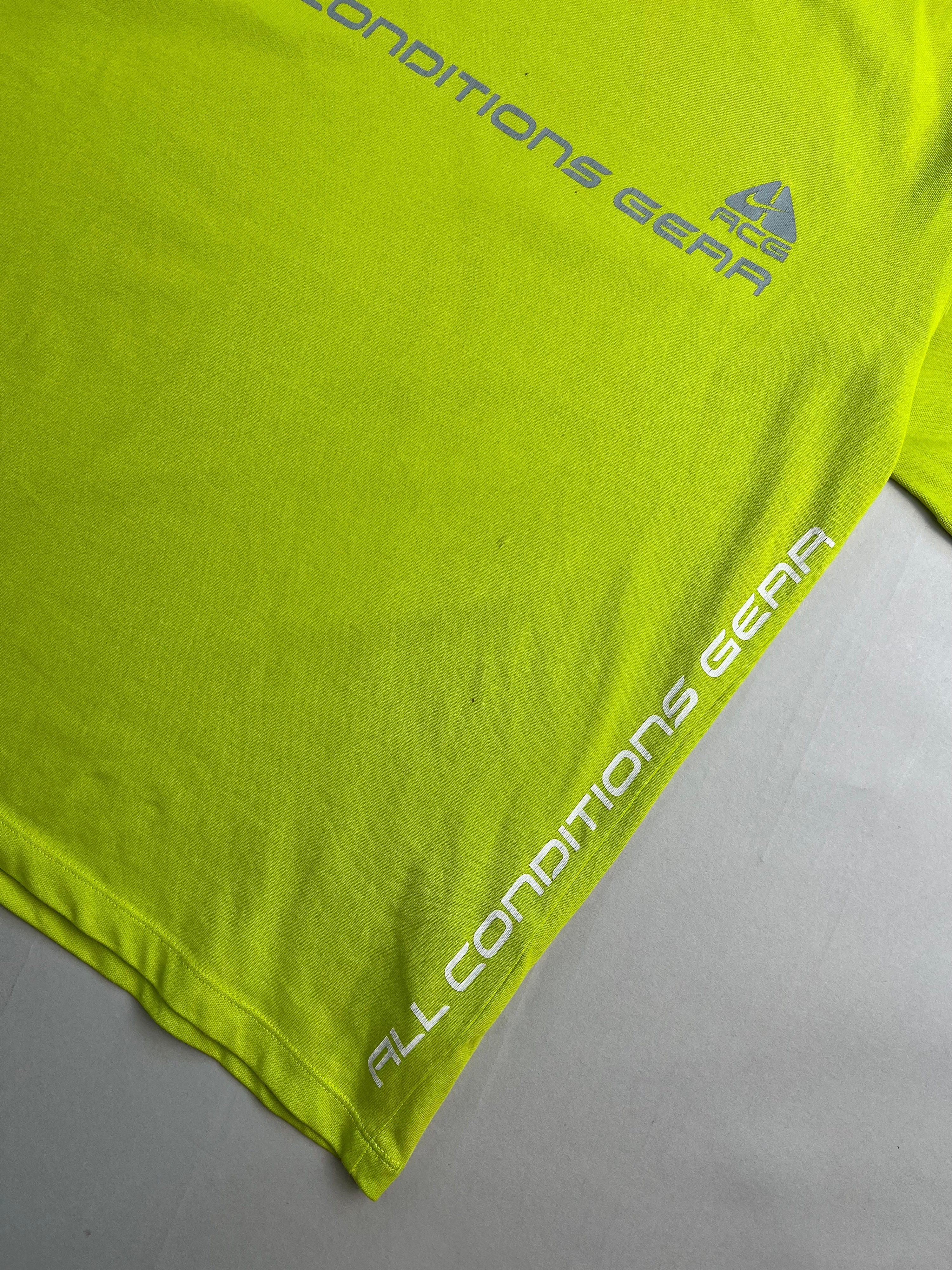 NIKE ACG T-SHIRT NEON YELLOW BIG LOGO - S