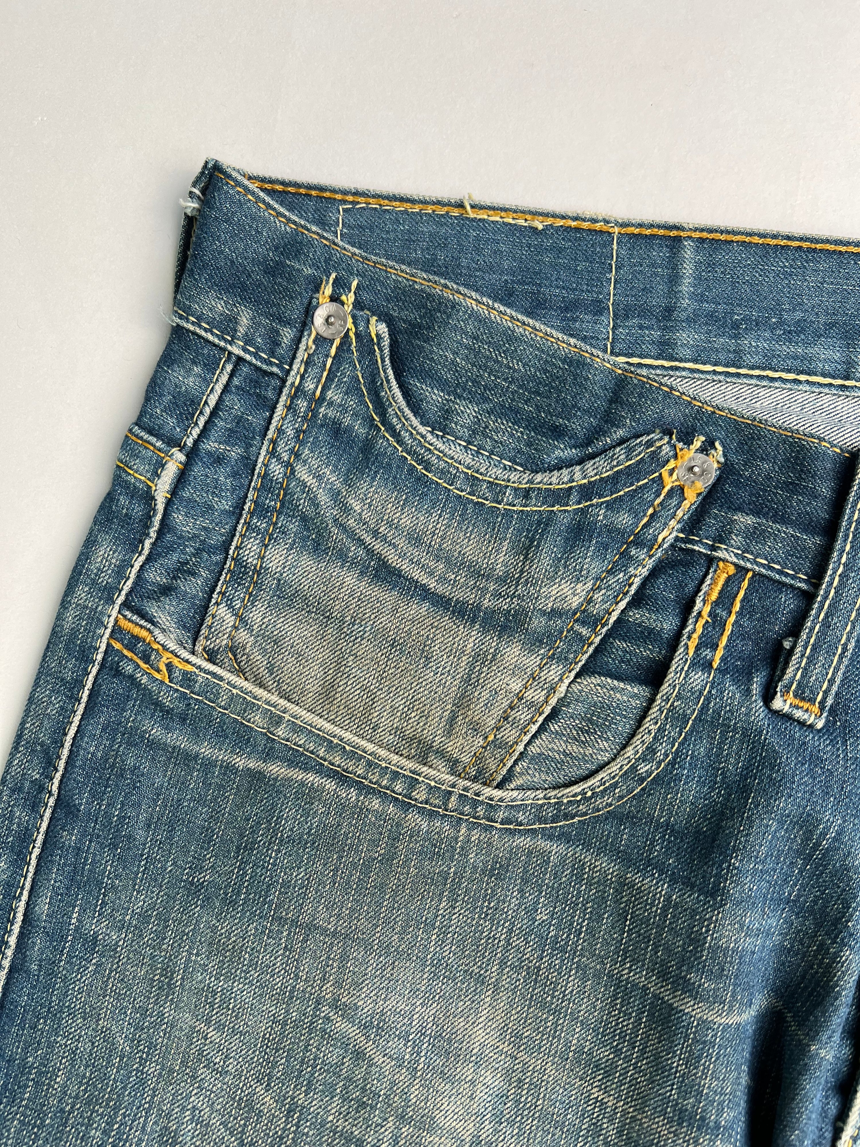 LEVIS 504 JEANS SHORTS LIGHT BLUE WASH - W33