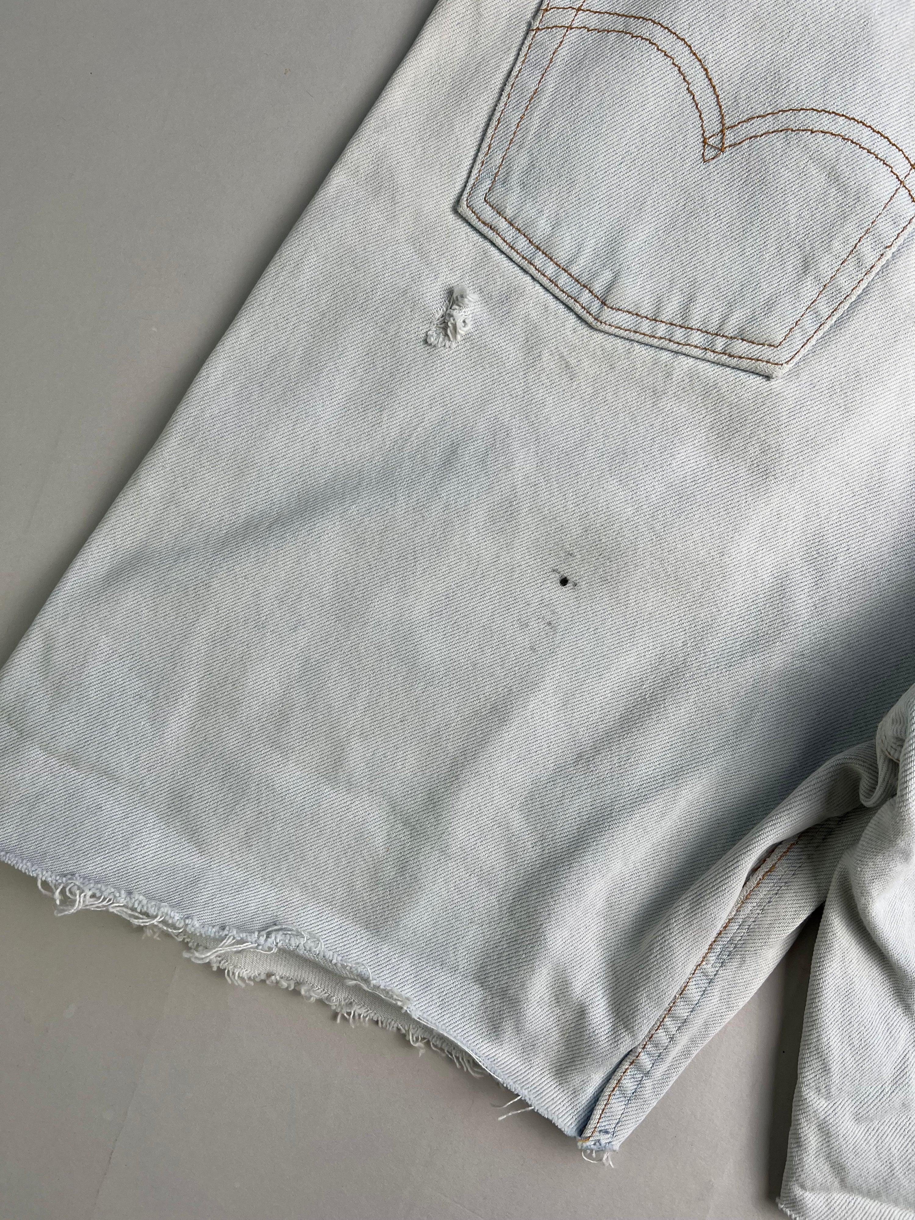 LEVIS 501 JEANS SHORTS LIGHT WASH - W36