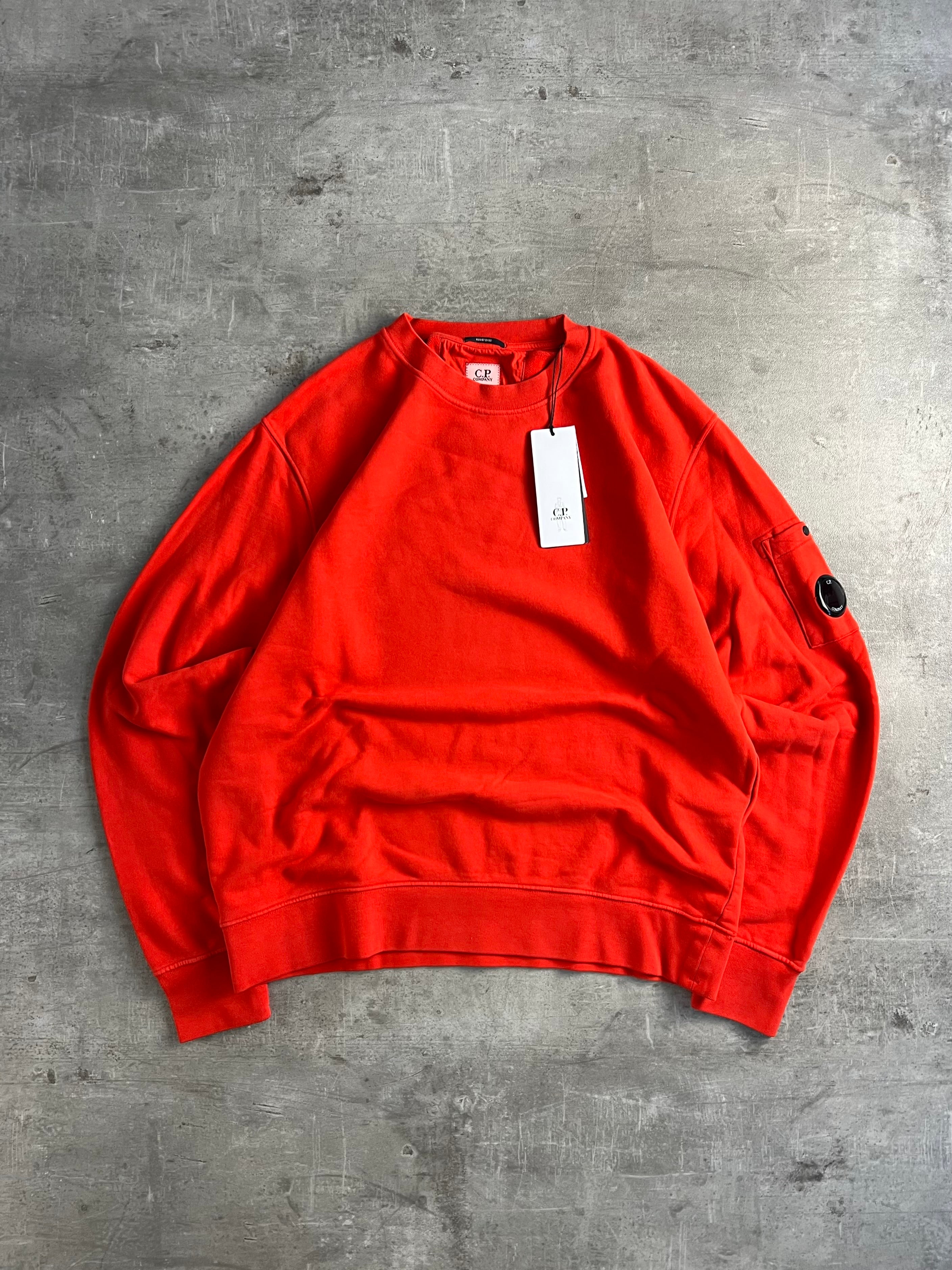 CP COMPANY CREWNECK DIAGONAL FLEECE LENS ORANGE - XL