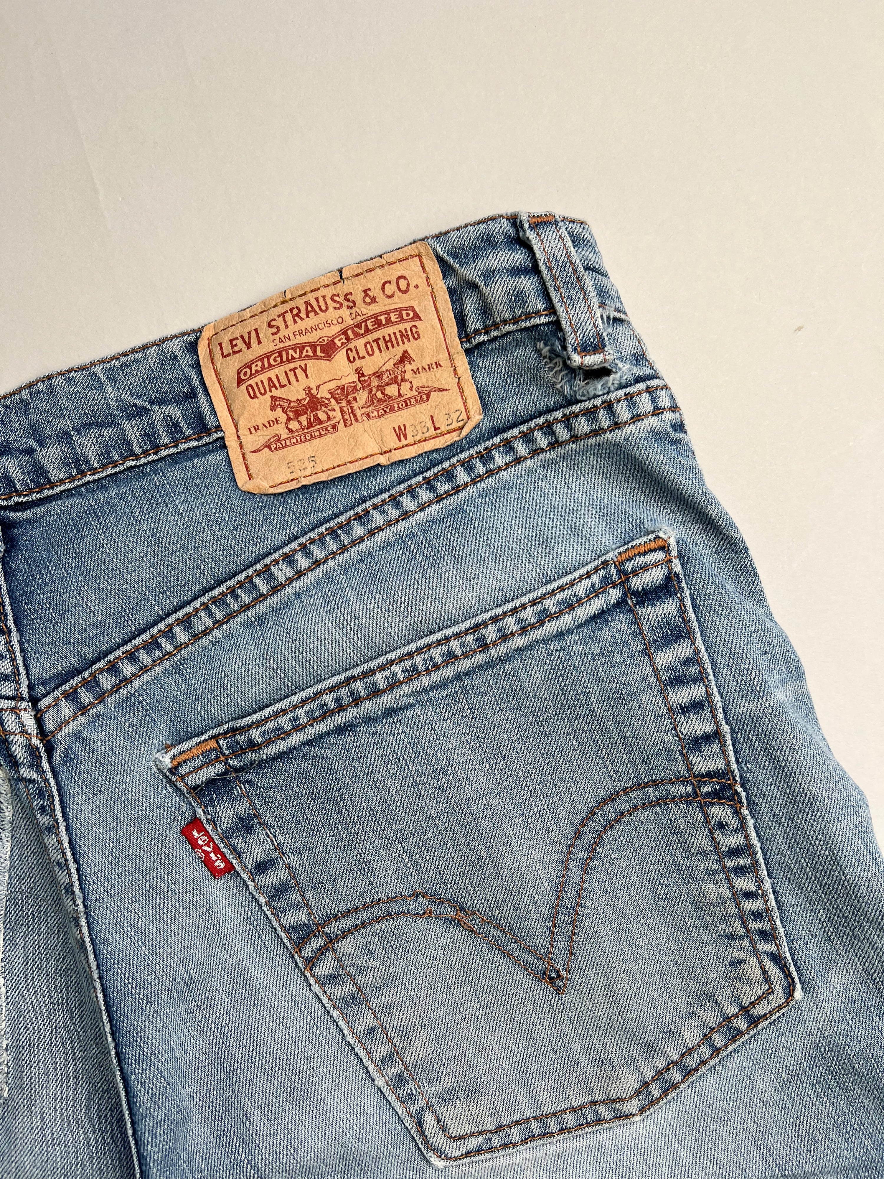 LEVIS 525 JEANS SHORTS LIGHT BLUE - W33