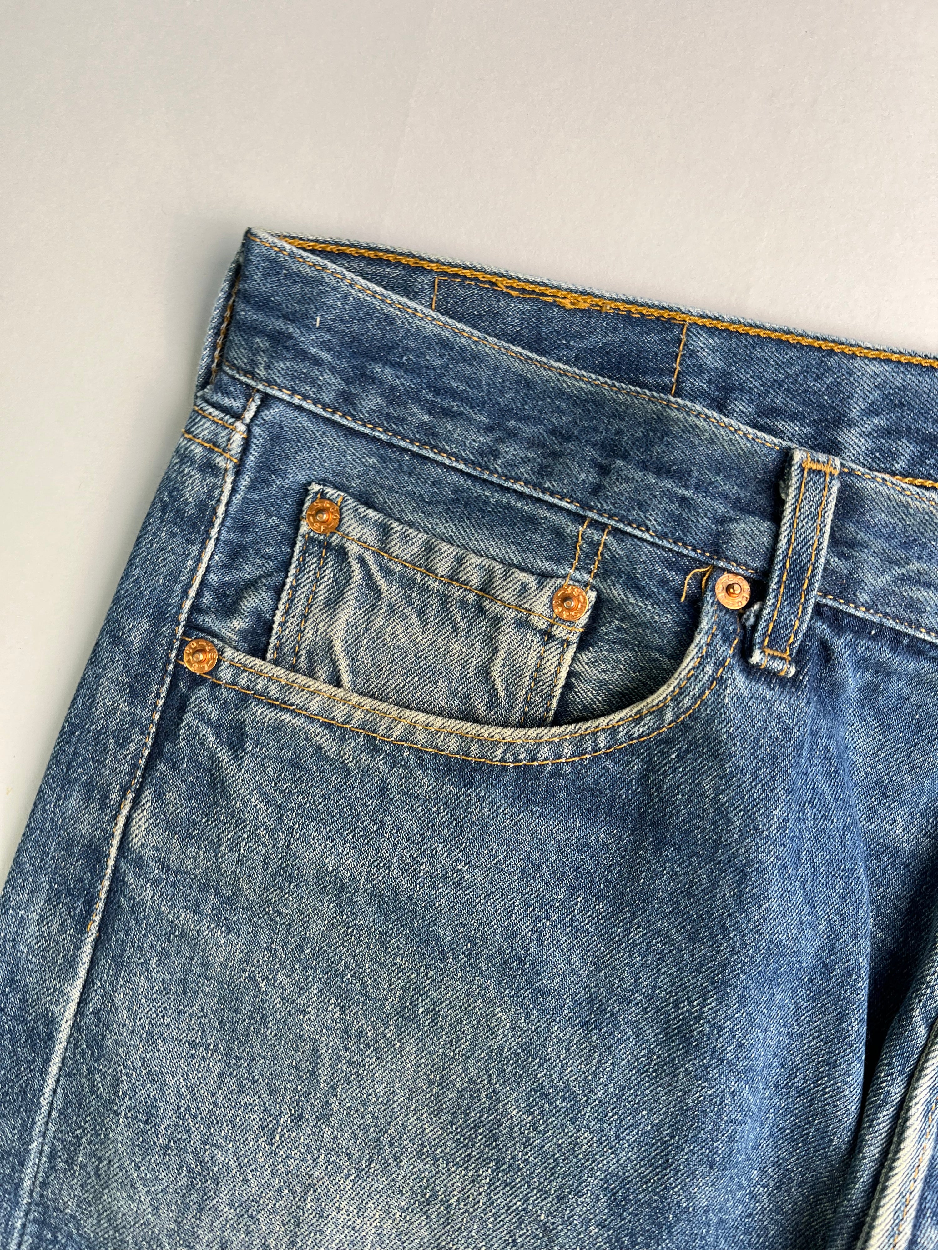 LEVIS 501 JEANS SHORTS BLUE WASH - W38