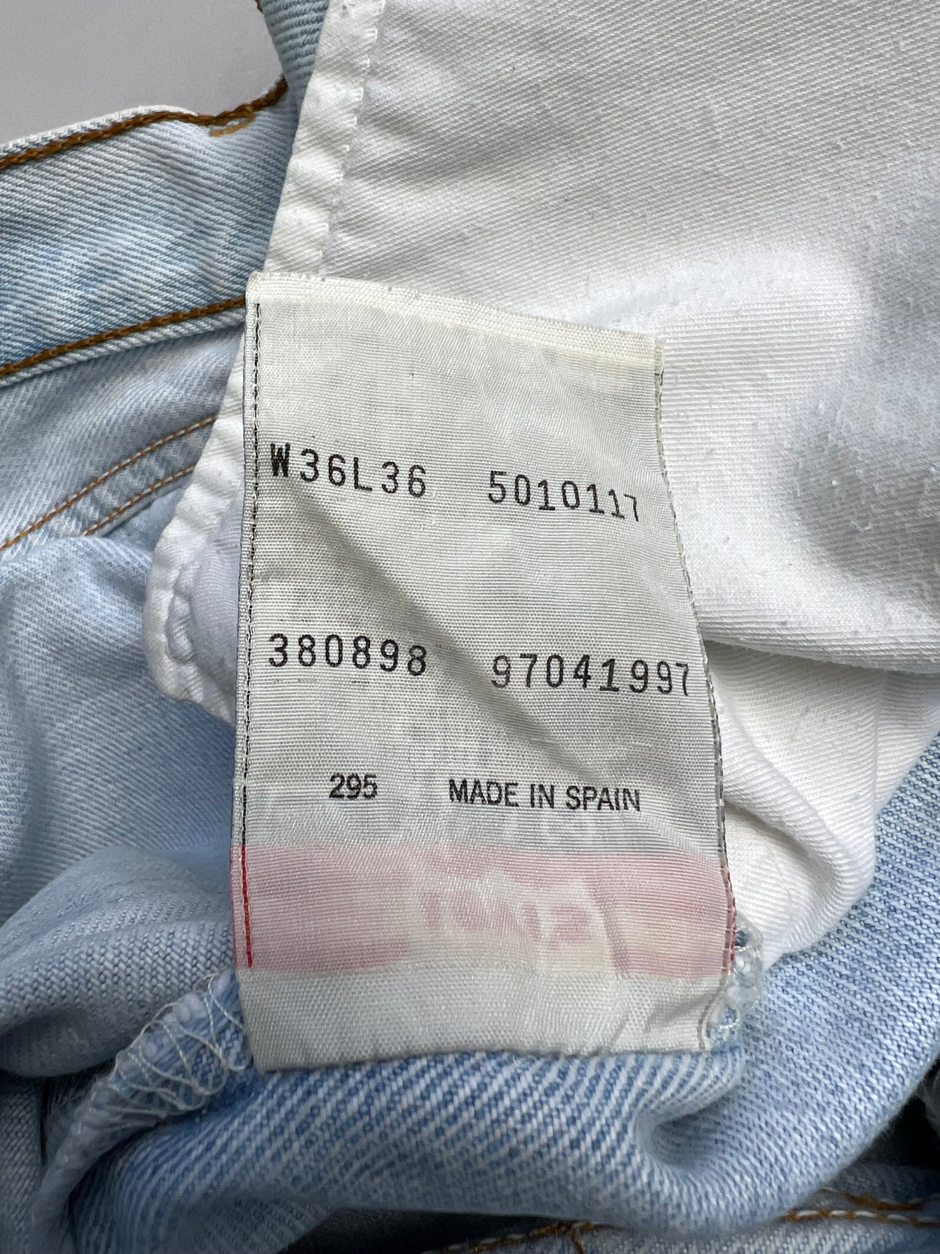 LEVIS 501 JEANS SHORTS LIGHT BLUE WASH - W36