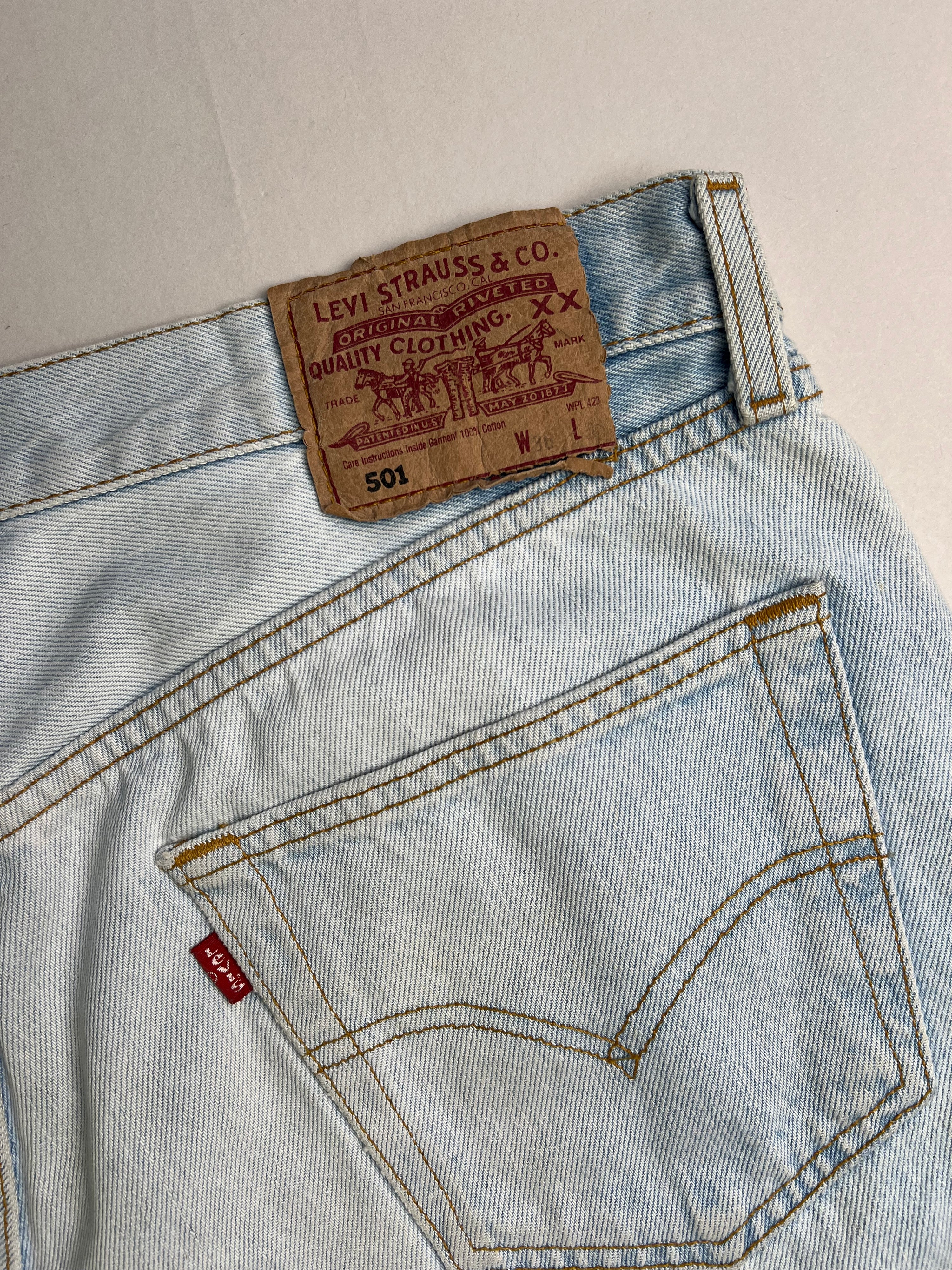 LEVIS 501 JEANS SHORTS LIGHT BLUE WASH - W36
