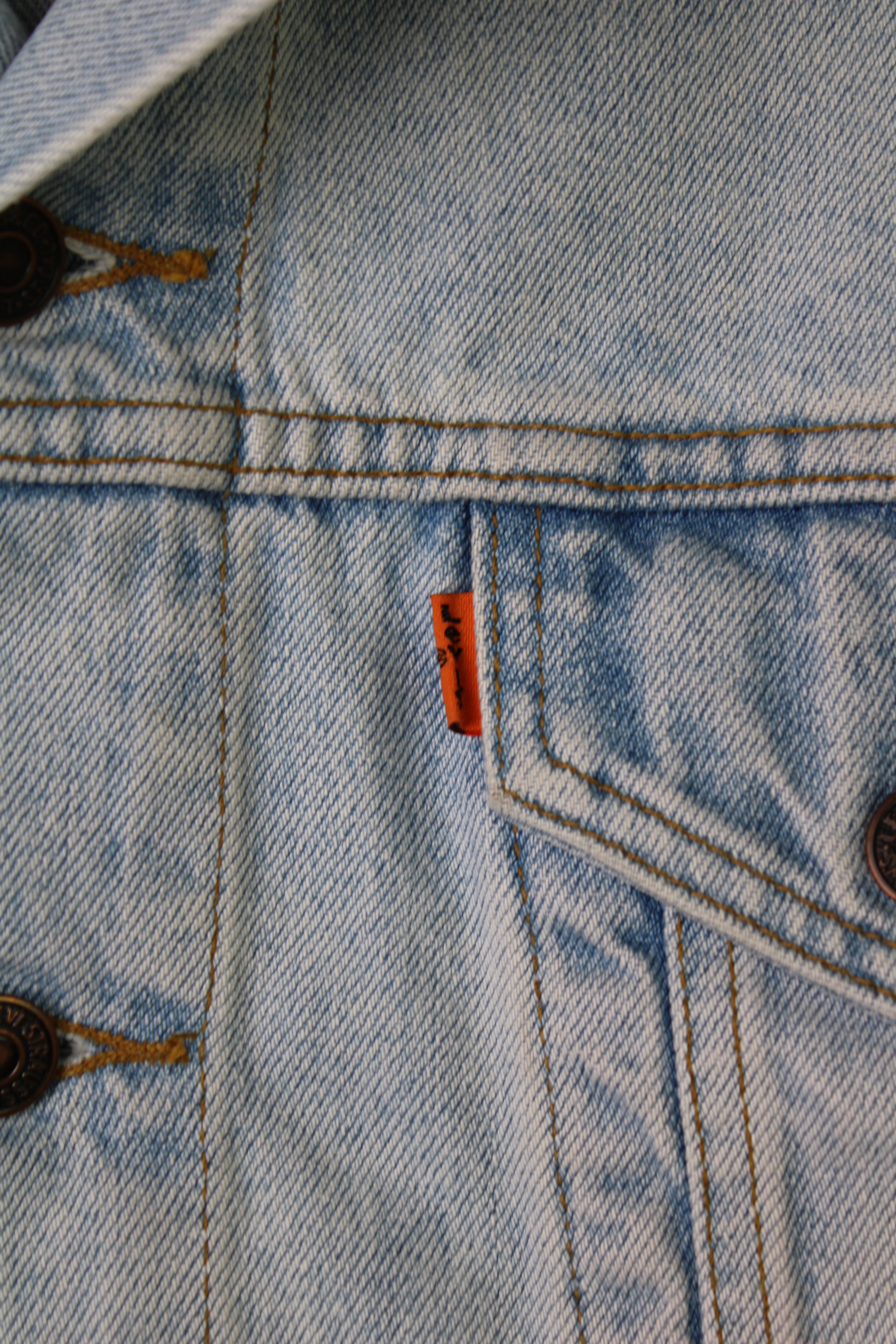 LEVIS VINTAGE DENIM TRUCKER JACKET ORANGE TAB 1990S VTG - M