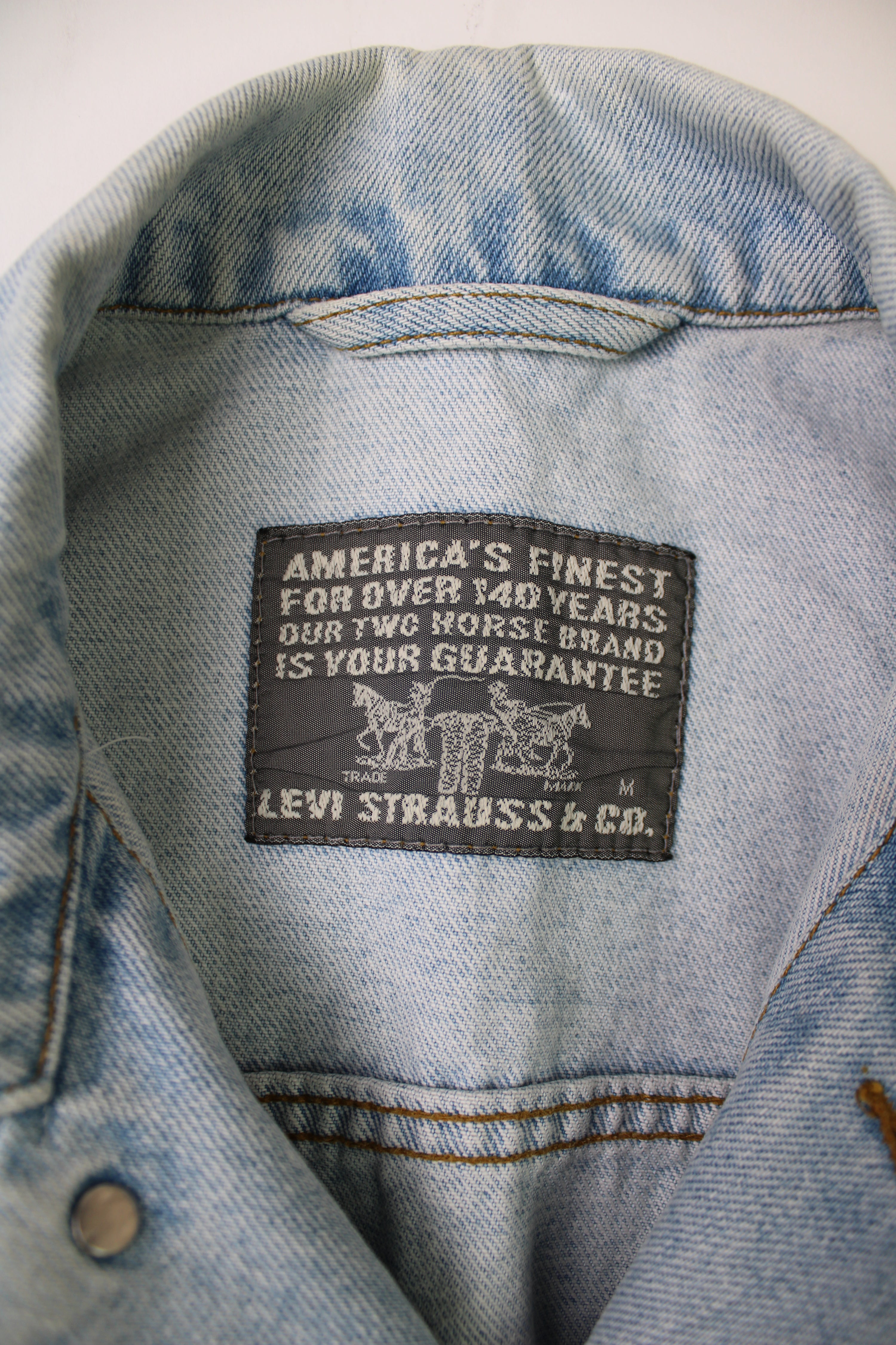 LEVIS VINTAGE DENIM TRUCKER JACKET ORANGE TAB 1990S VTG - M