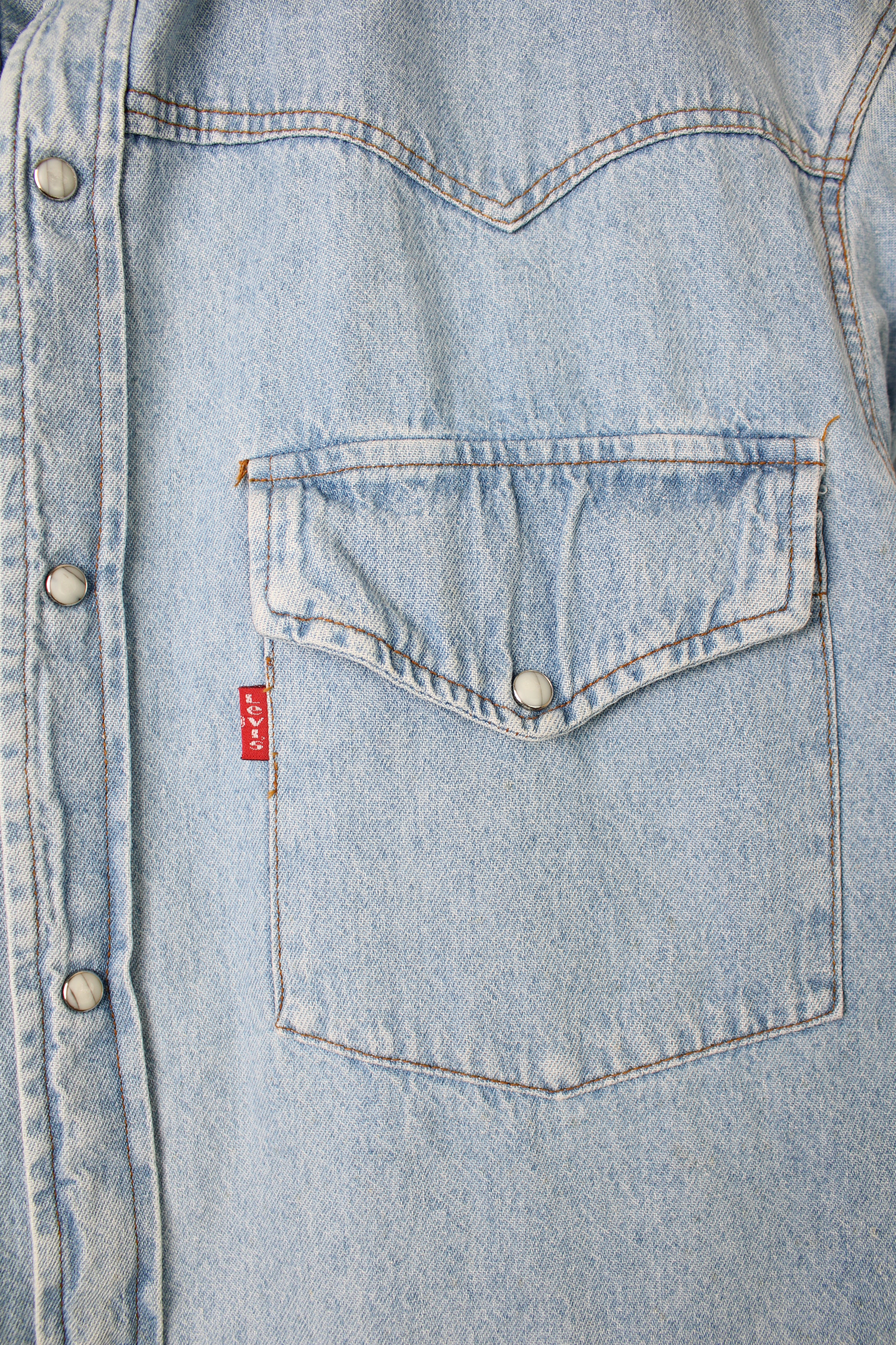 LEVIS VINTAGE WESTERN DENIM SHIRT ORANGE TAB 1980 VTG - L