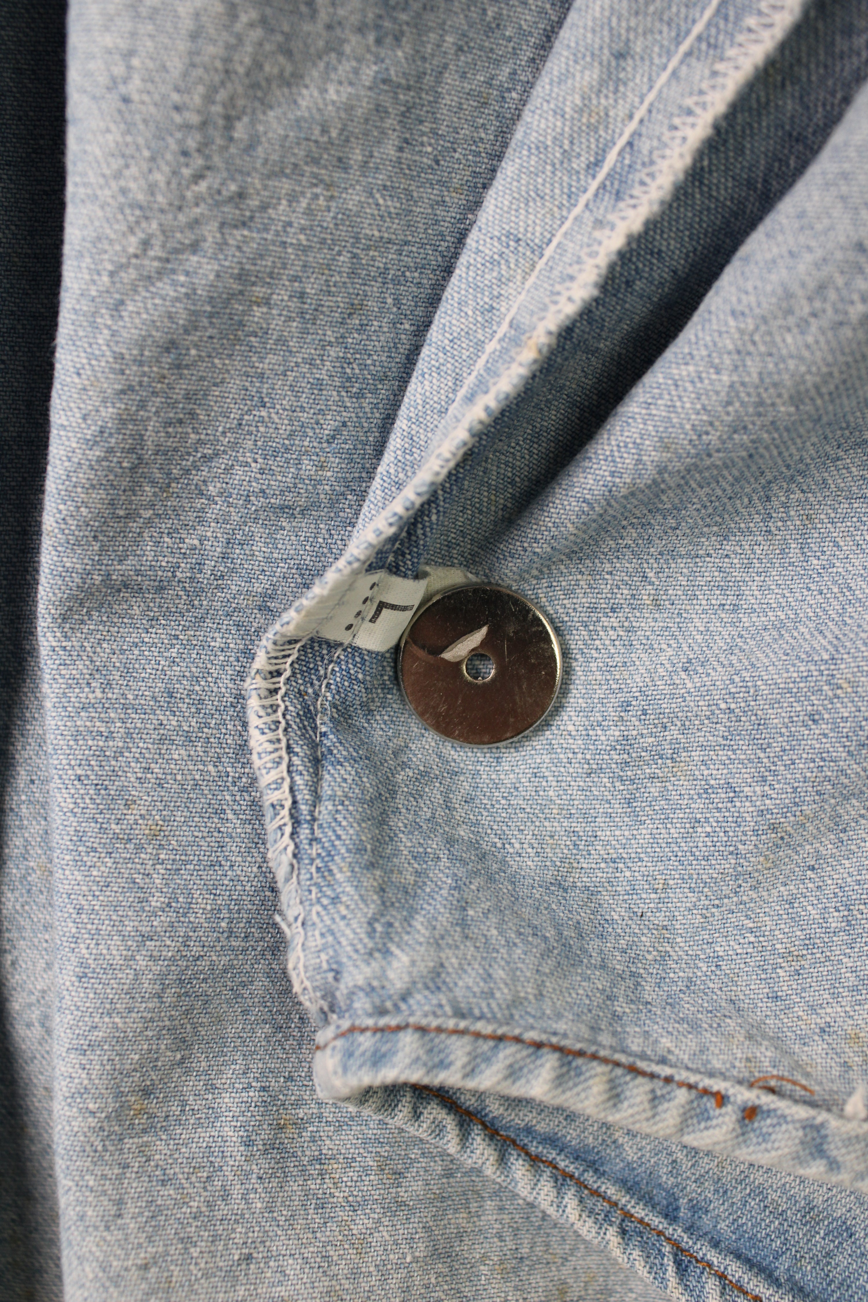 LEVIS VINTAGE WESTERN DENIM SHIRT ORANGE TAB 1980 VTG - L