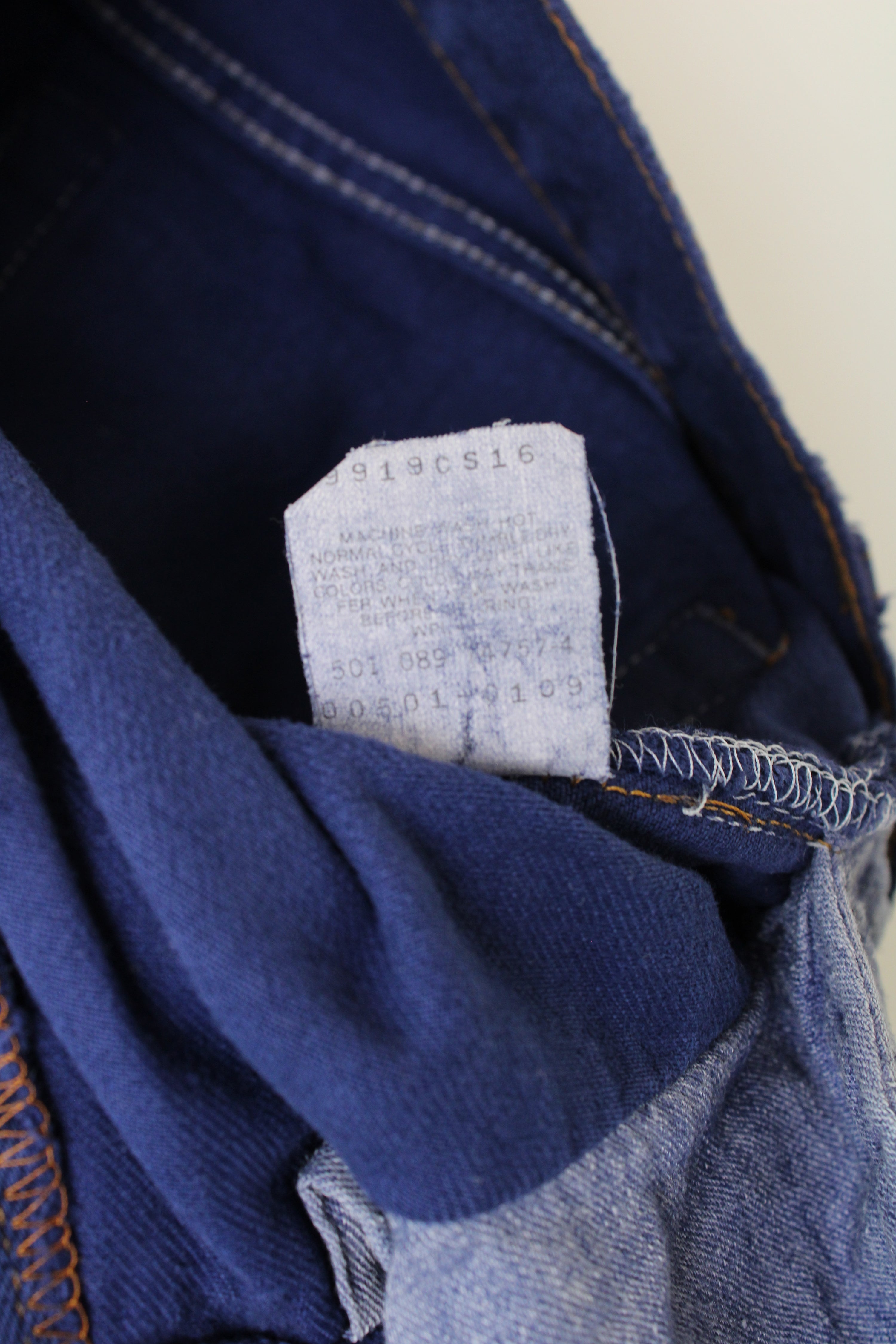 LEVIS 501 VINTAGE INDIGO BLUE JEANS MADE IN USA - W36