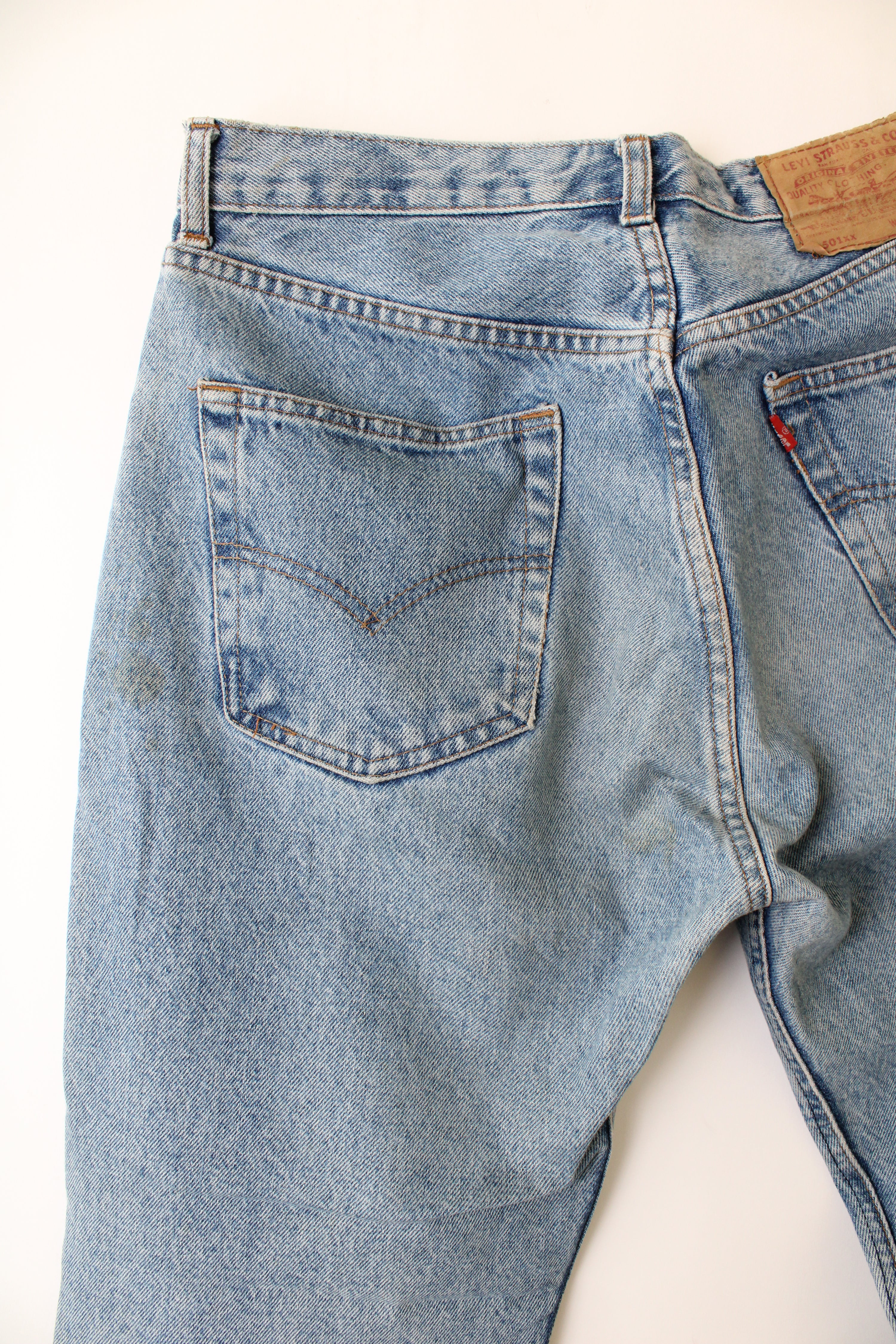 LEVIS 501 XX VINTAGE JEANS MEDIUM WASH MADE IN USA - W32