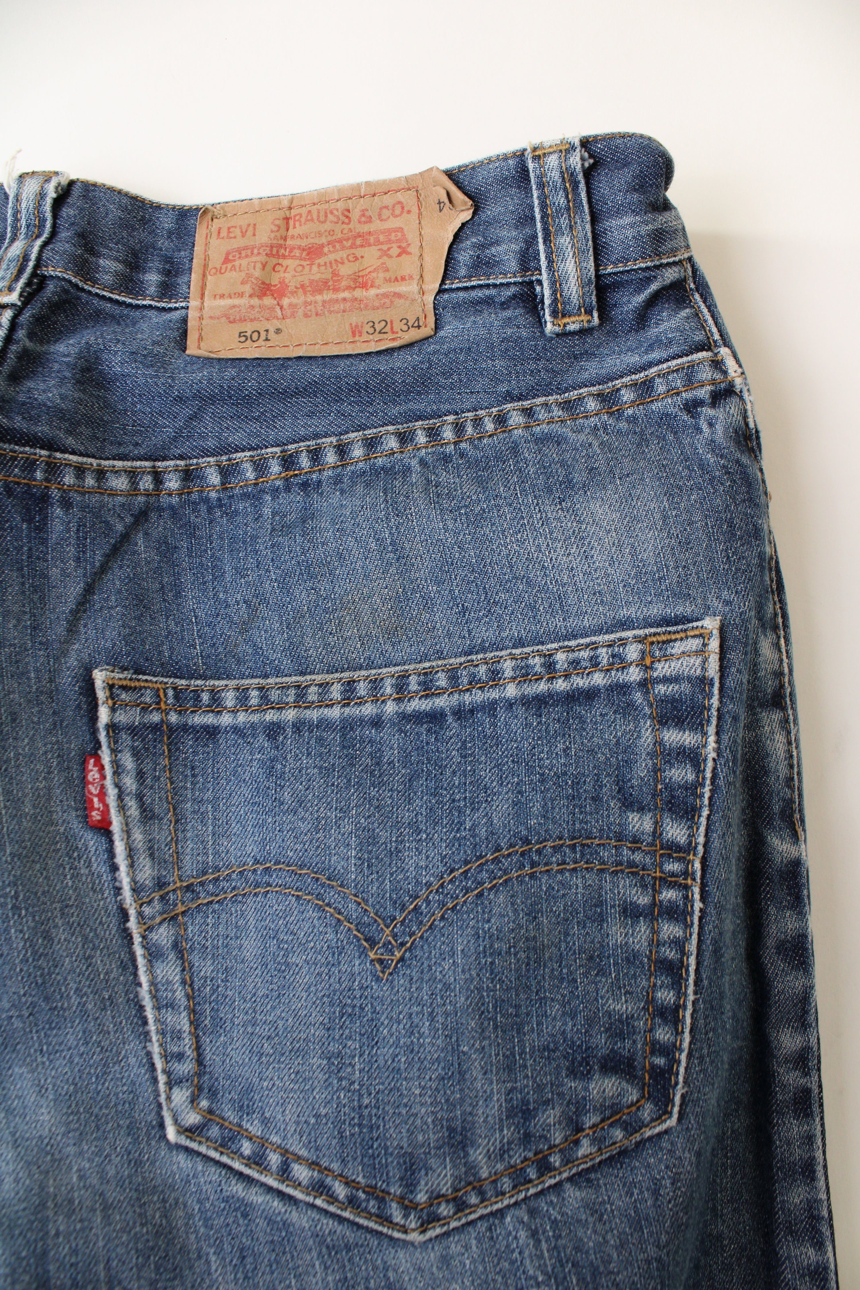 LEVIS 501 VINTAGE JEANS MADE IN USA - W32