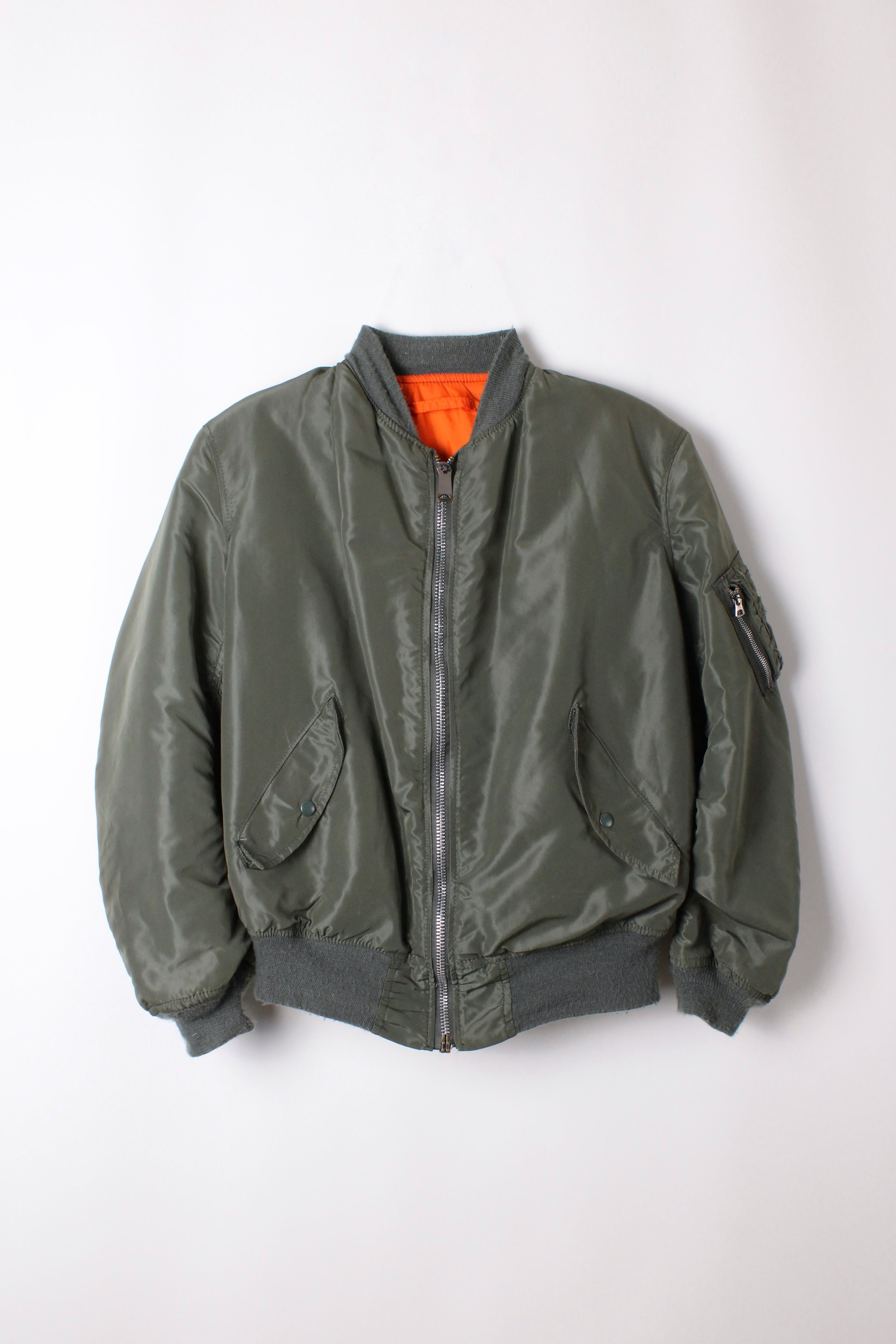 ALPHA INDUSTRIES MA-1 BOMBER JACKET GREEN MADE IN USA - L