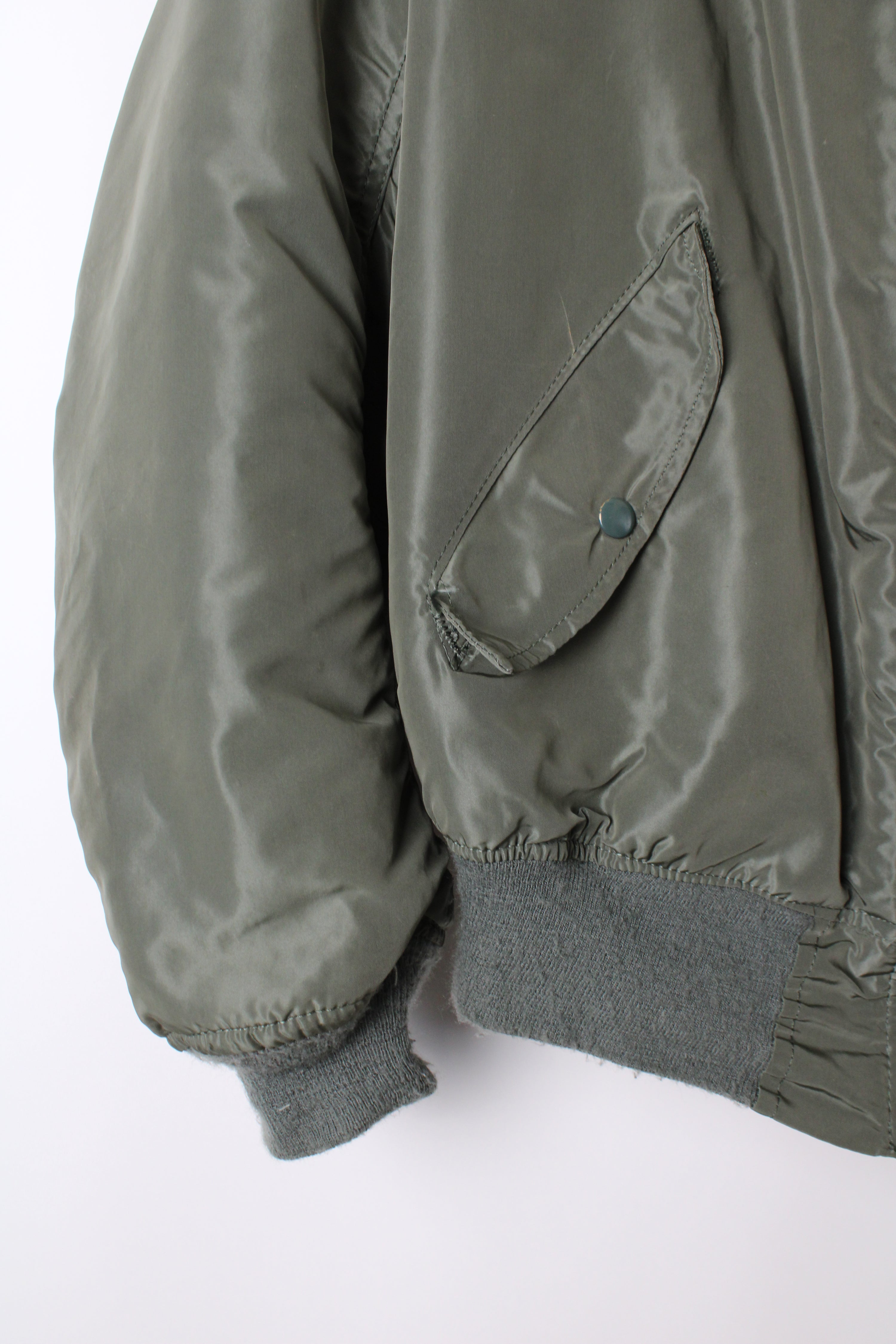 ALPHA INDUSTRIES MA-1 BOMBER JACKET GREEN MADE IN USA - L