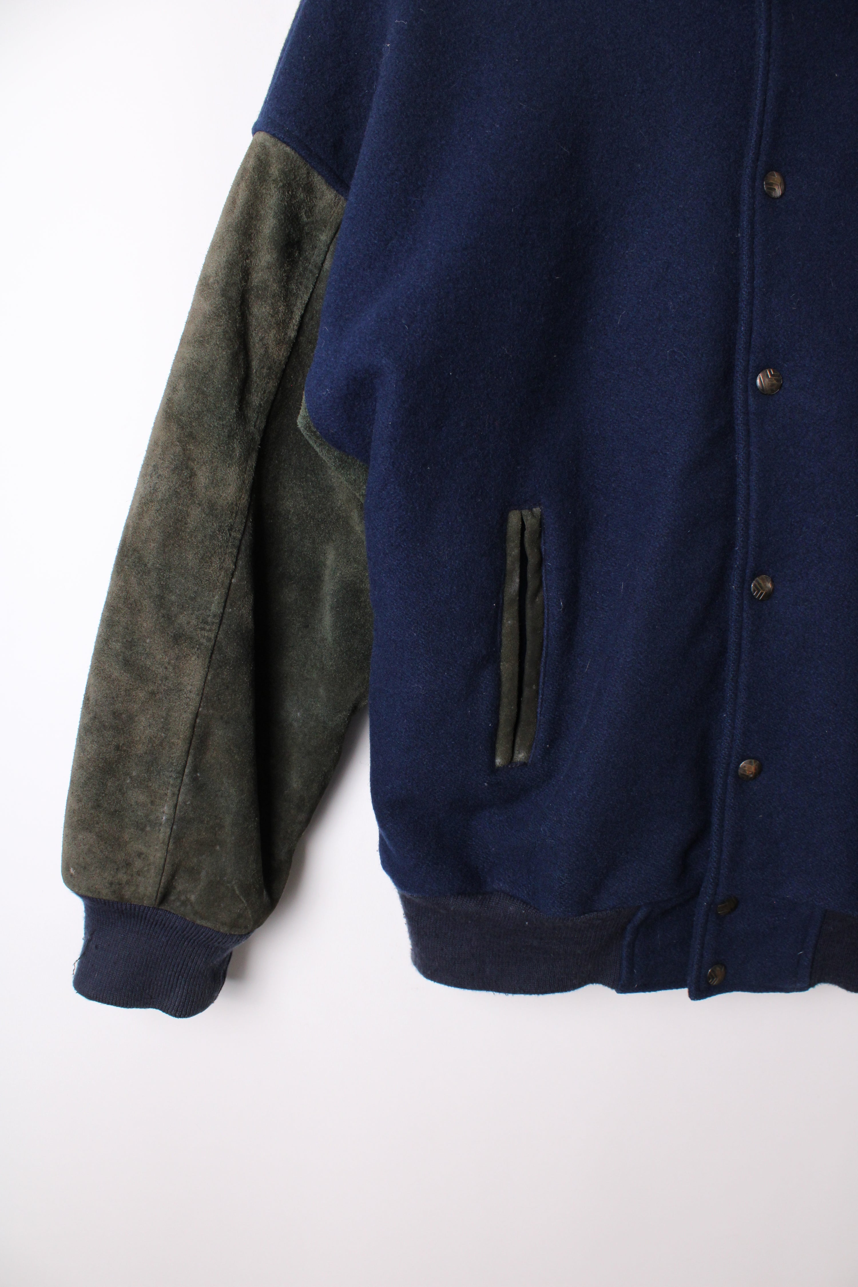 TRIMARK VARSITY JACKET MADE IN CANADA - LARGE