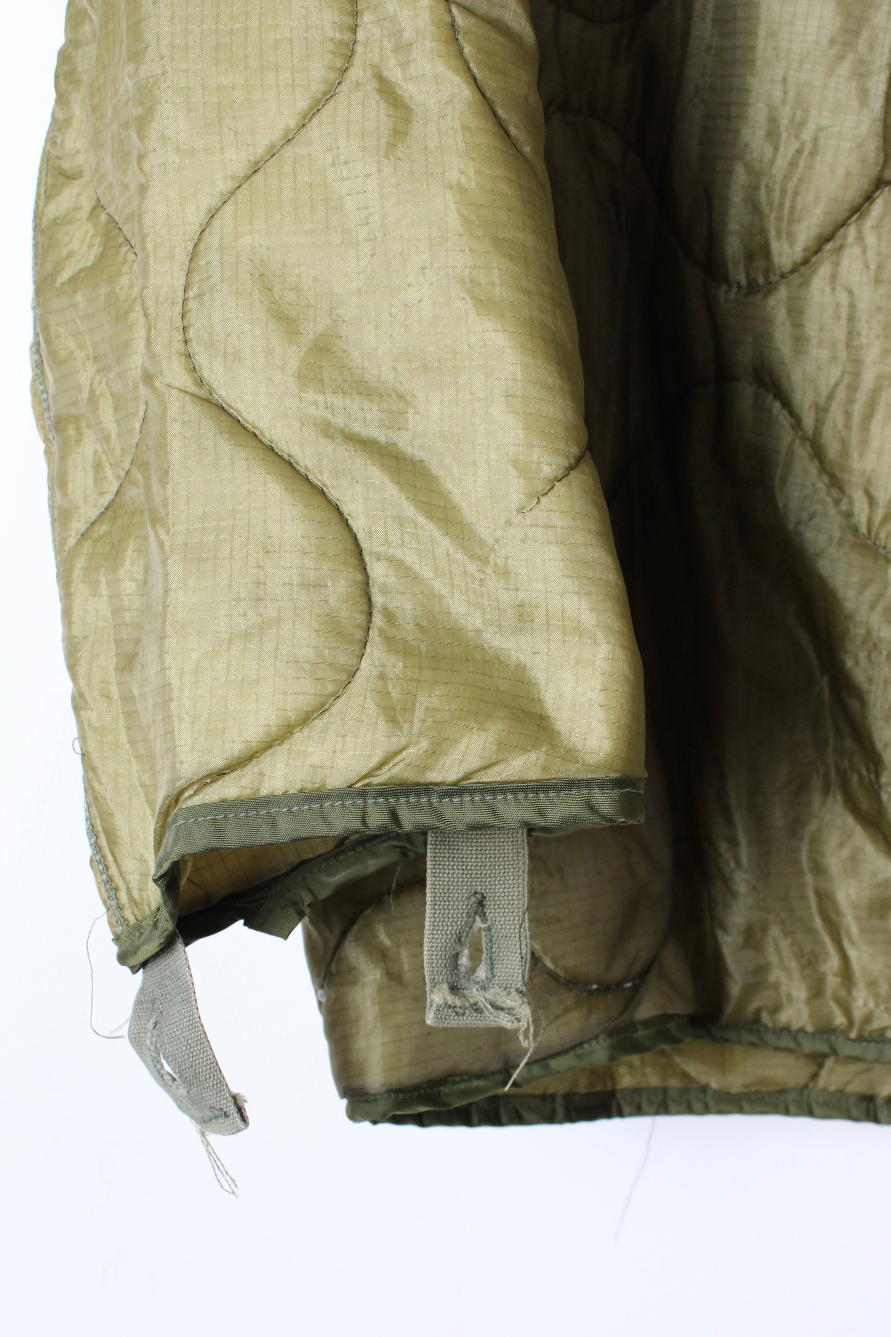 US ARMY M65 LINER OLIVE GREEN QUILTED JACKET - M