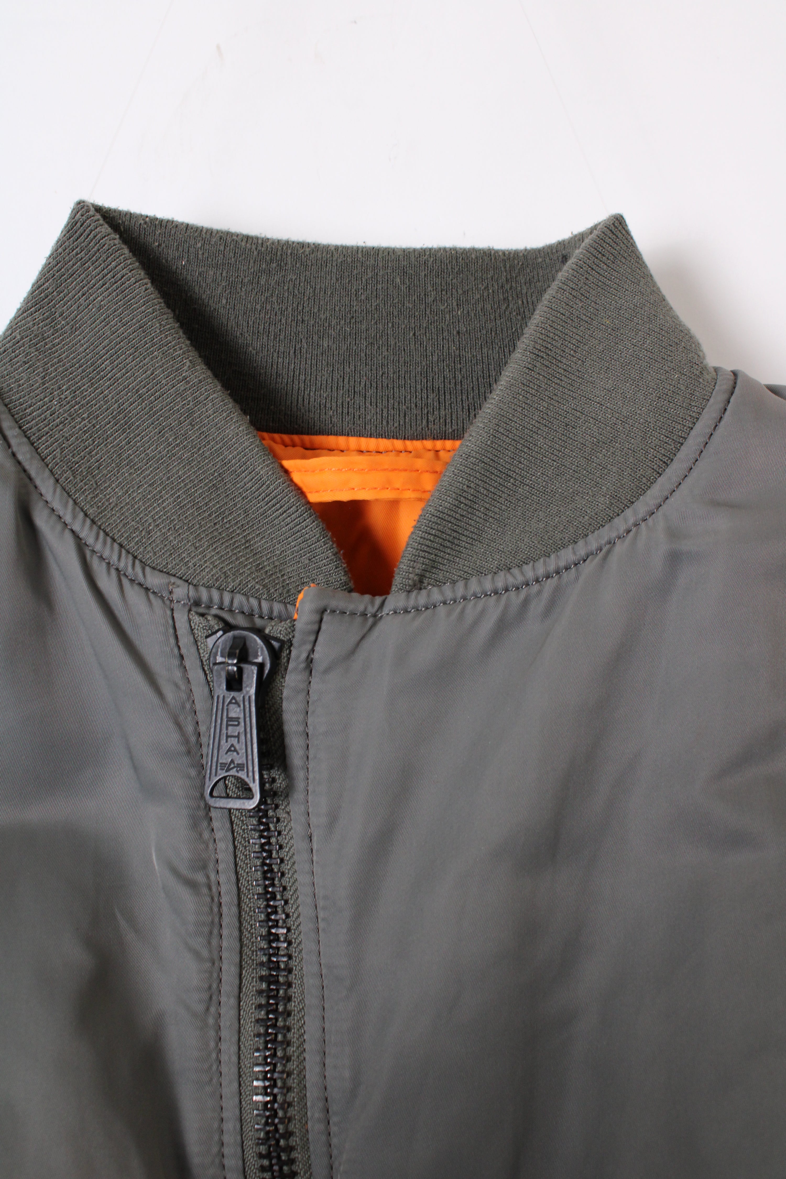 ALPHA INDUSTRIES MA-1 BOMBER JACKET GREEN - M