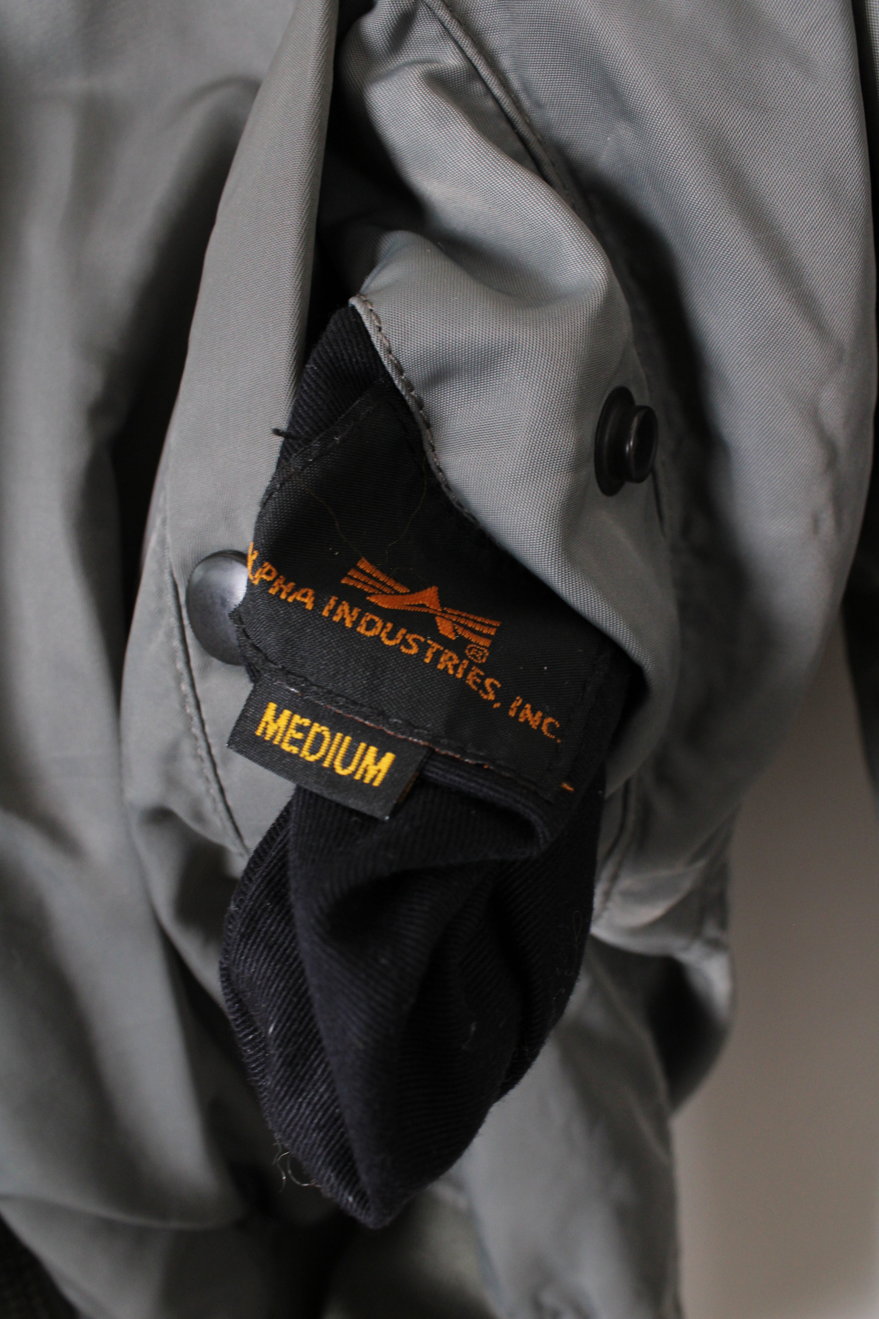 ALPHA INDUSTRIES MA-1 BOMBER JACKET GREEN - M