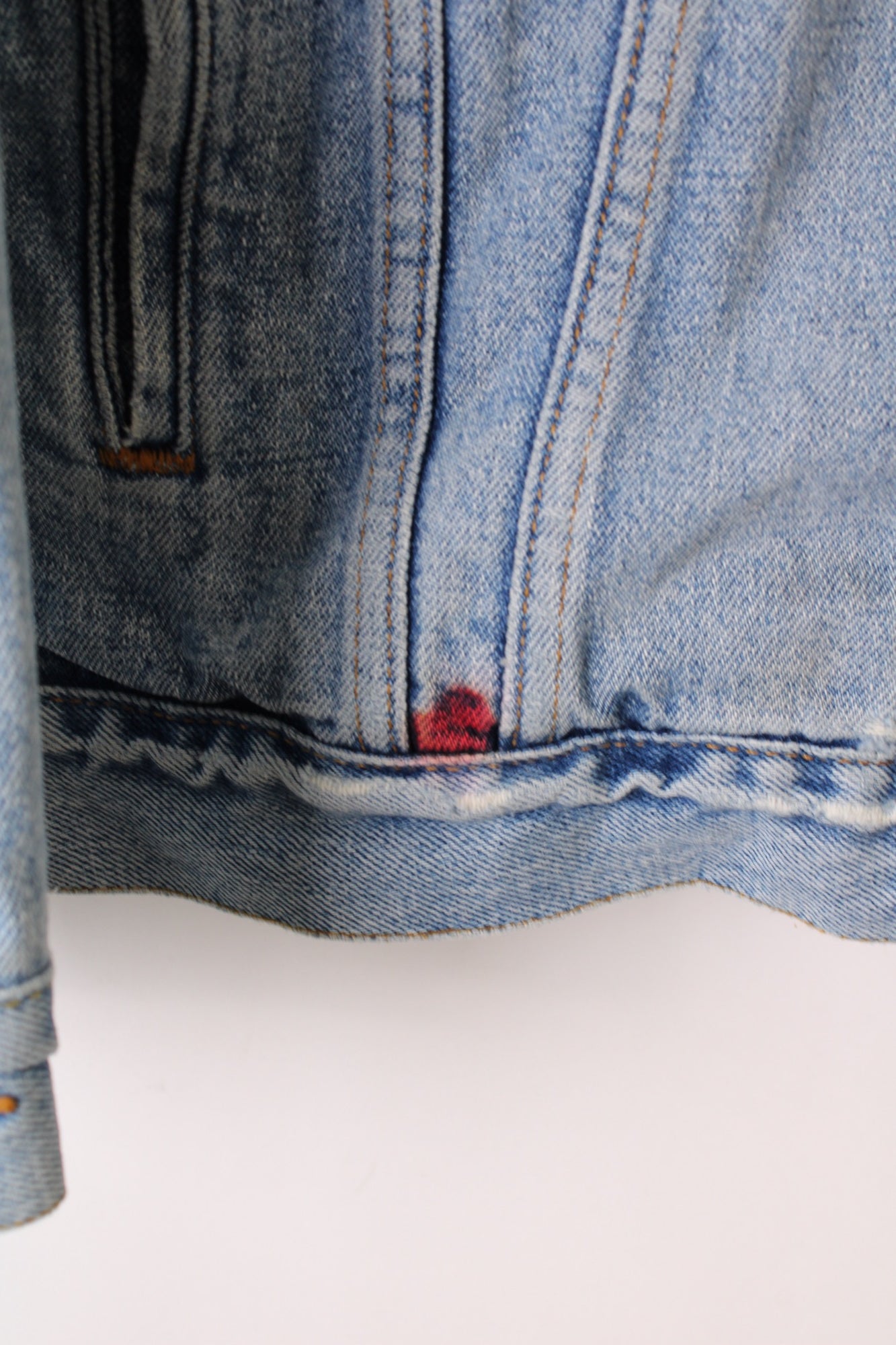 LEVIS VINTAGE DENIM TRUCKER JACKET VTG FADING LIGHT BLUE - L