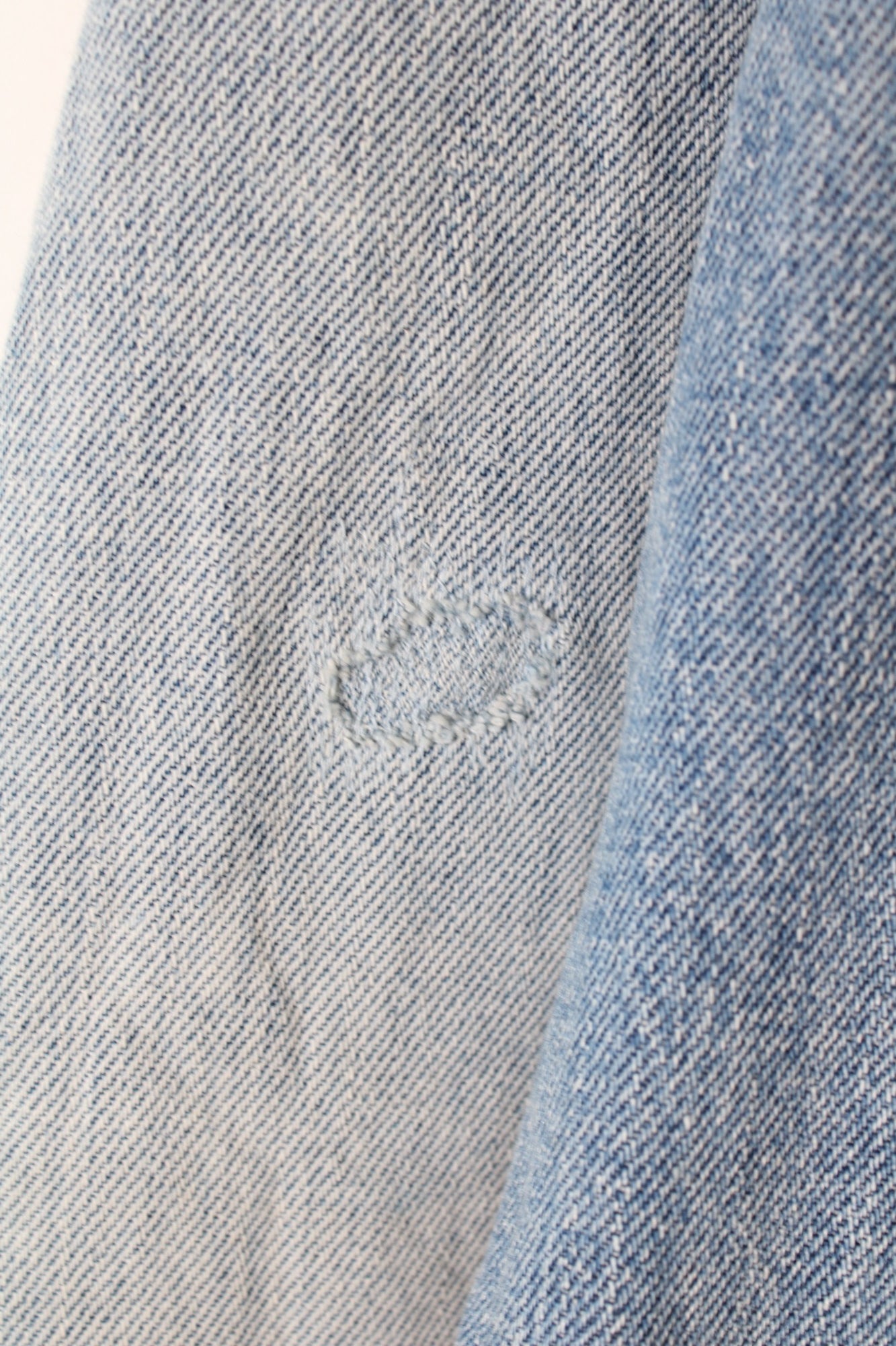 LEVIS VINTAGE DENIM TRUCKER JACKET VTG FADING TYPE 2 BLUE - M/L