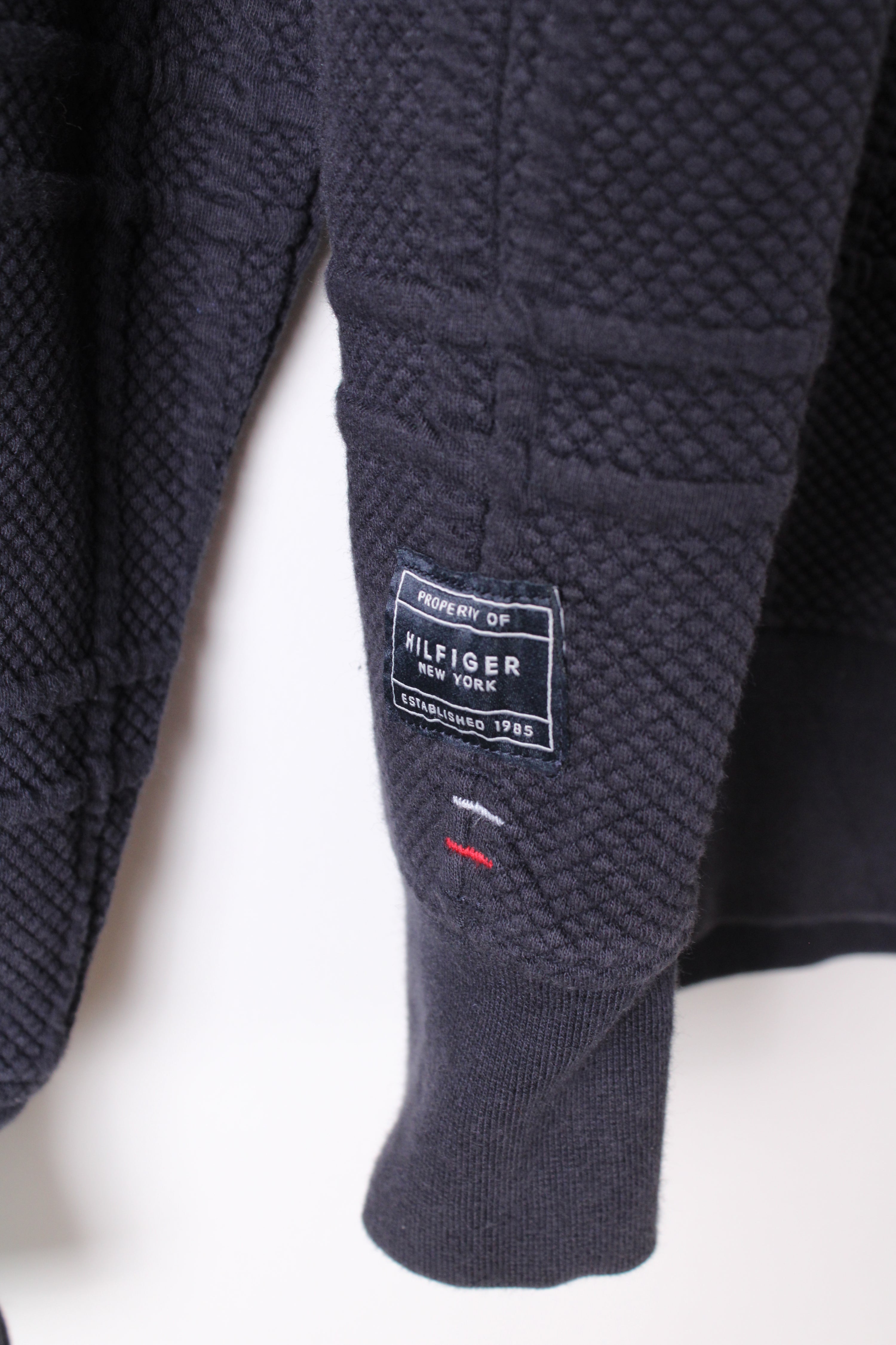 TOMMY HILFIGER SWEATER STRUCTURED PATTERN NAVY BLUE - L/XL