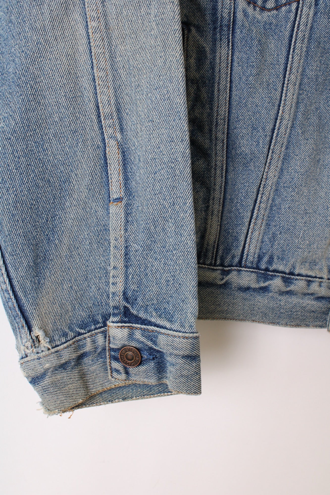 LEVIS VINTAGE DENIM TRUCKER JACKET VTG ORANGE TAB - M/L