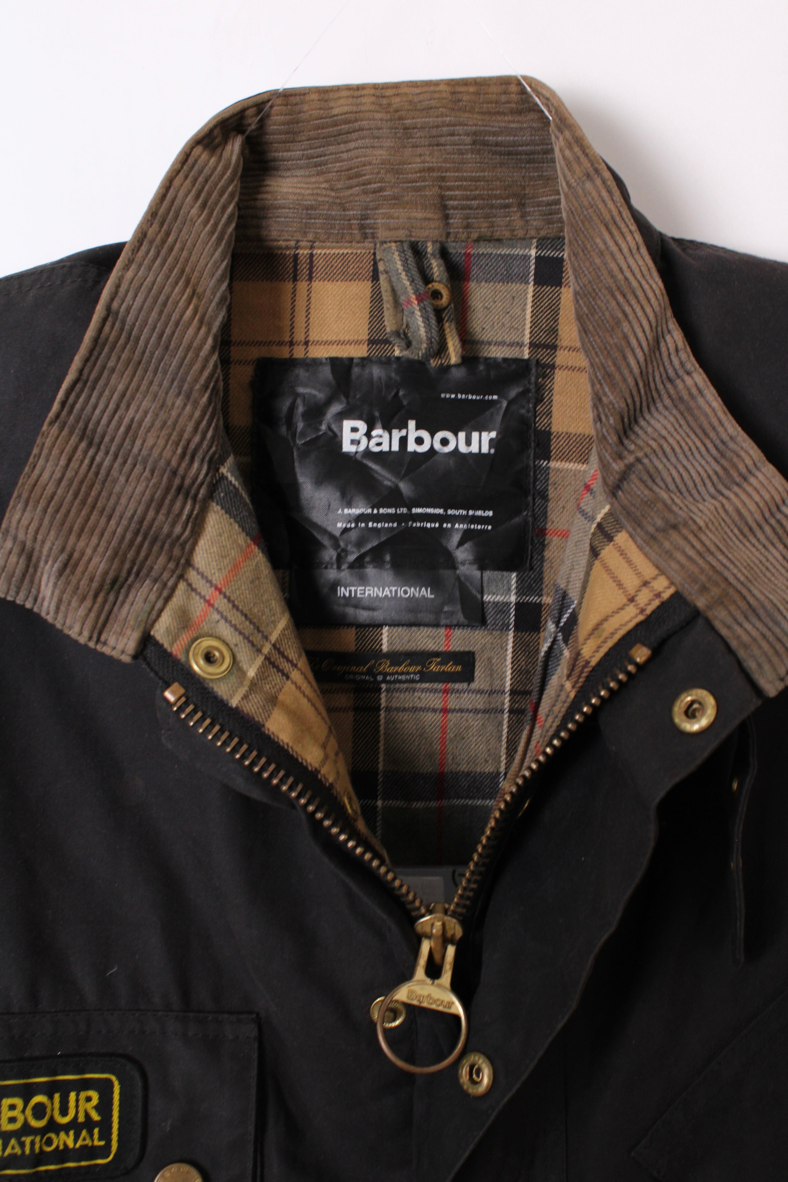 BARBOUR INTERNATIONAL WAXED JACKET BLACK - M/L