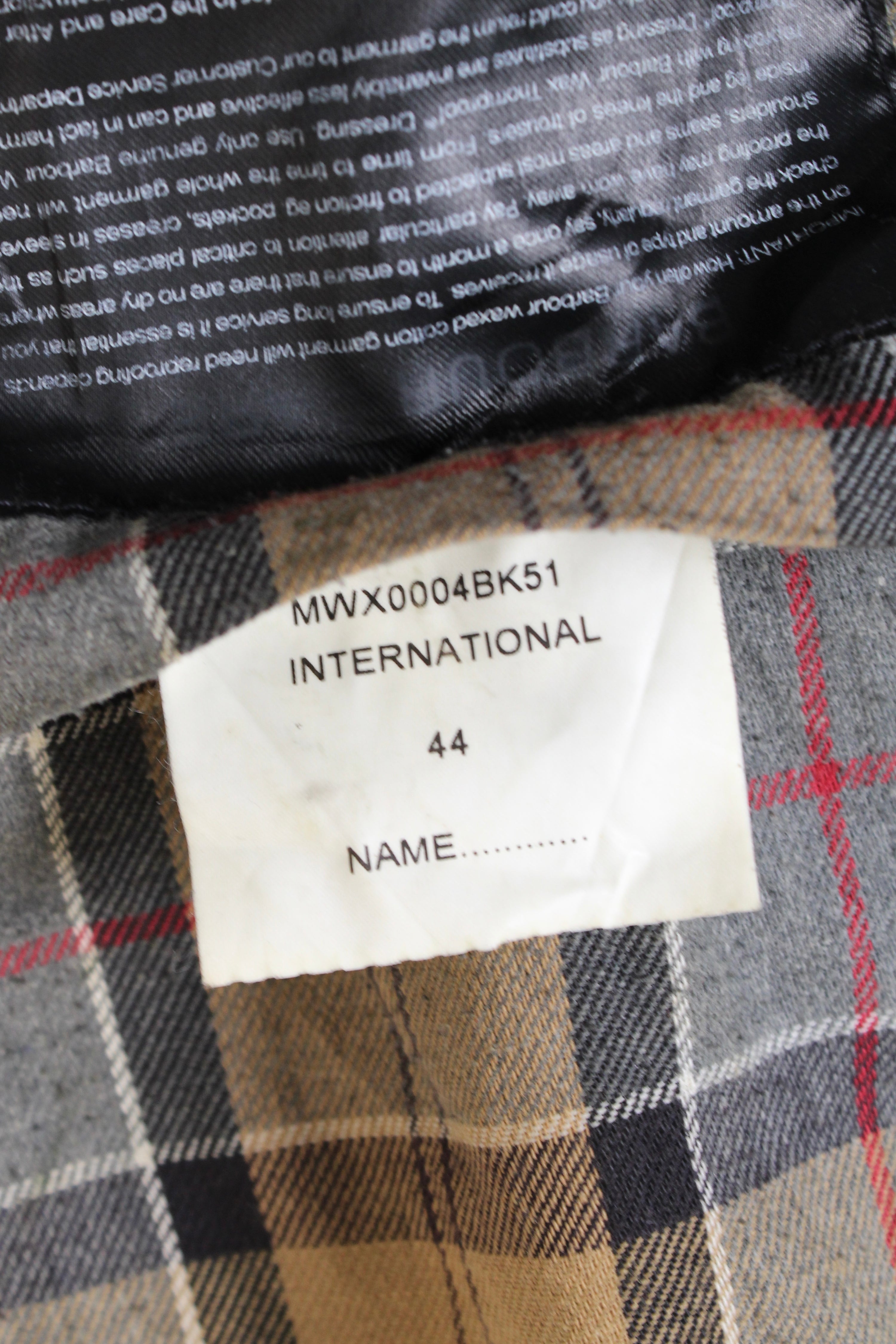 BARBOUR INTERNATIONAL WAXED JACKET BLACK - M/L