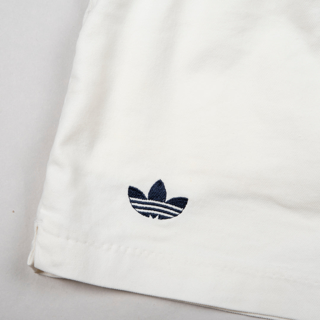 ADIDAS 1980S VINTAGE TENNIS SHORTS WHITE - M/L